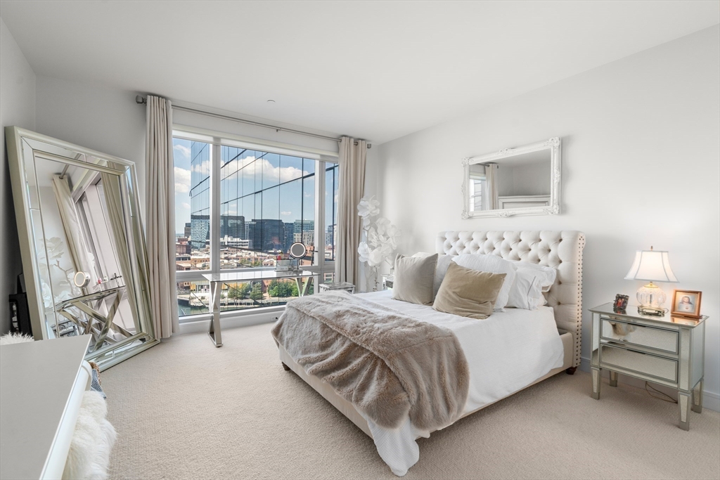 Boston, Massachusetts, 02110, United States, 2 Bedrooms Bedrooms, ,3 BathroomsBathrooms,Residential,For Sale,1868847
