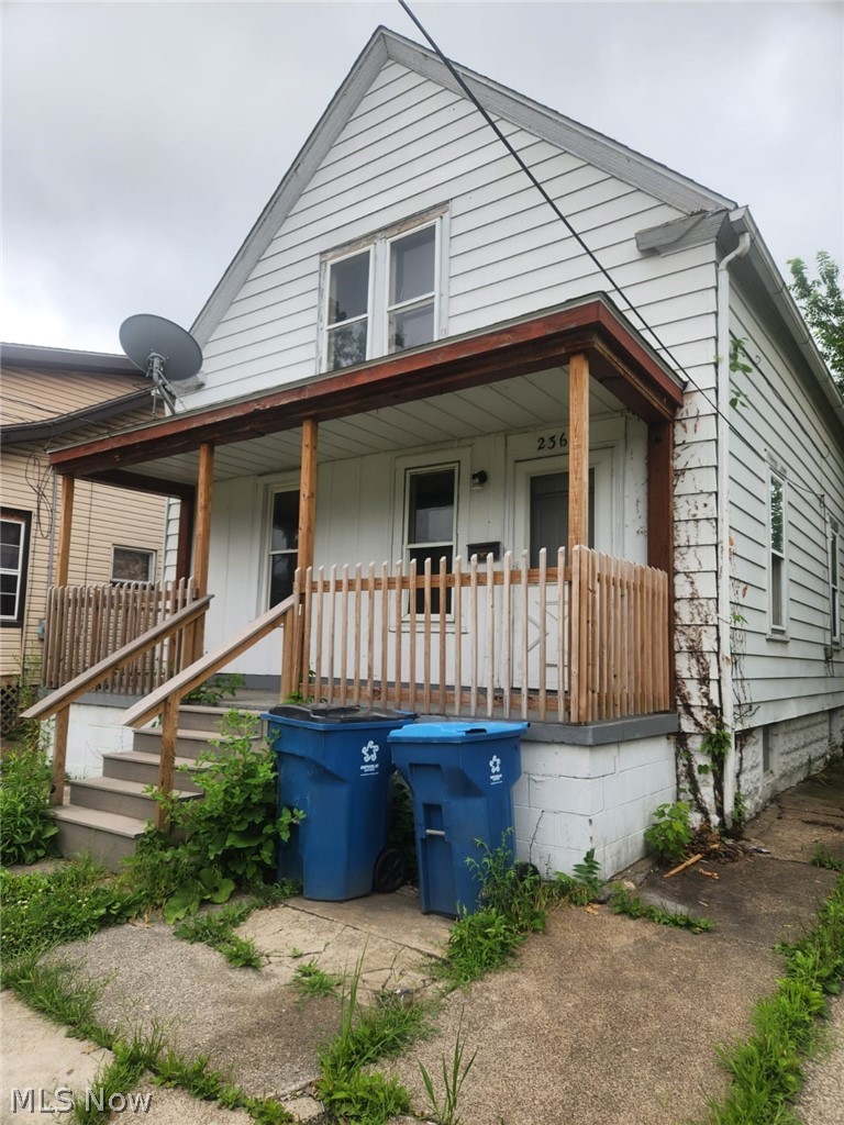Apple Ave, Lorain, OH 44055 #1