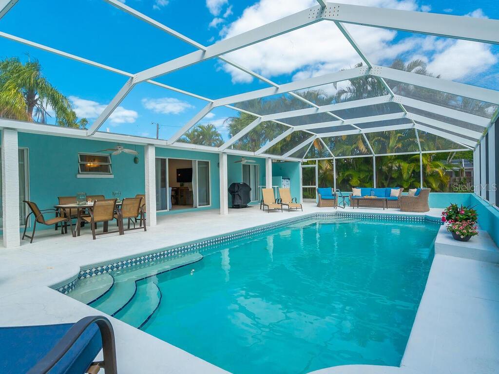 Holmes Beach, Florida, 34217, United States, 3 Bedrooms Bedrooms, ,3 BathroomsBathrooms,Residential,For Sale,1902788