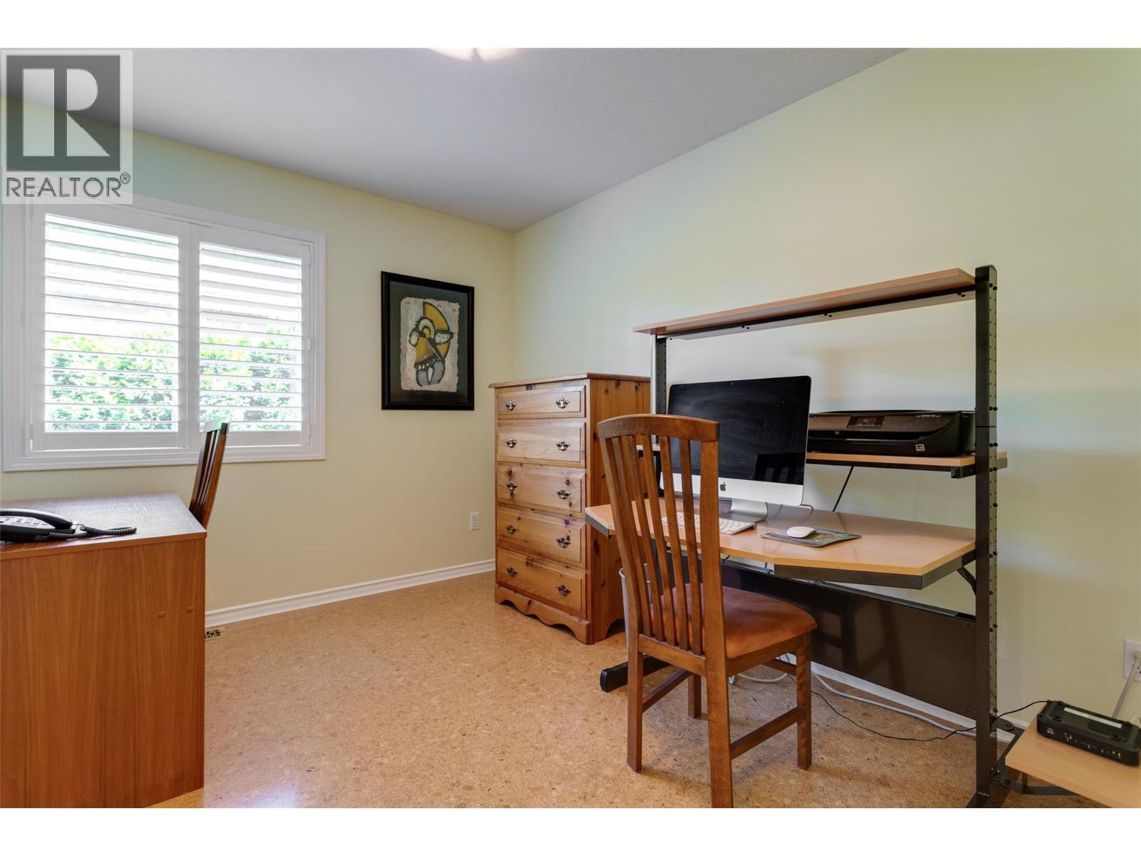 KELOWNA, British Columbia, V1V 1Z9, CA, 4 Bedrooms Bedrooms, ,3 BathroomsBathrooms,Residential,For Sale,1961747