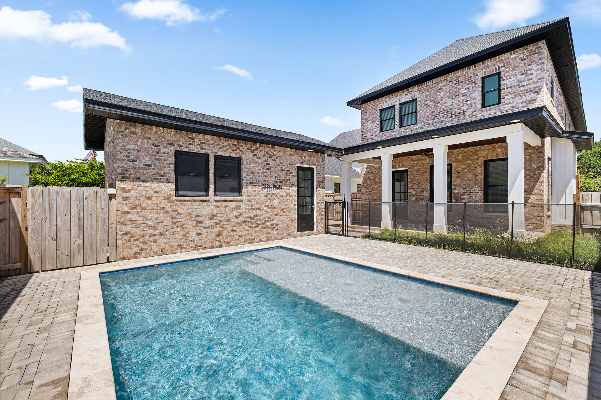  New Construction in East Hill - 物件實景