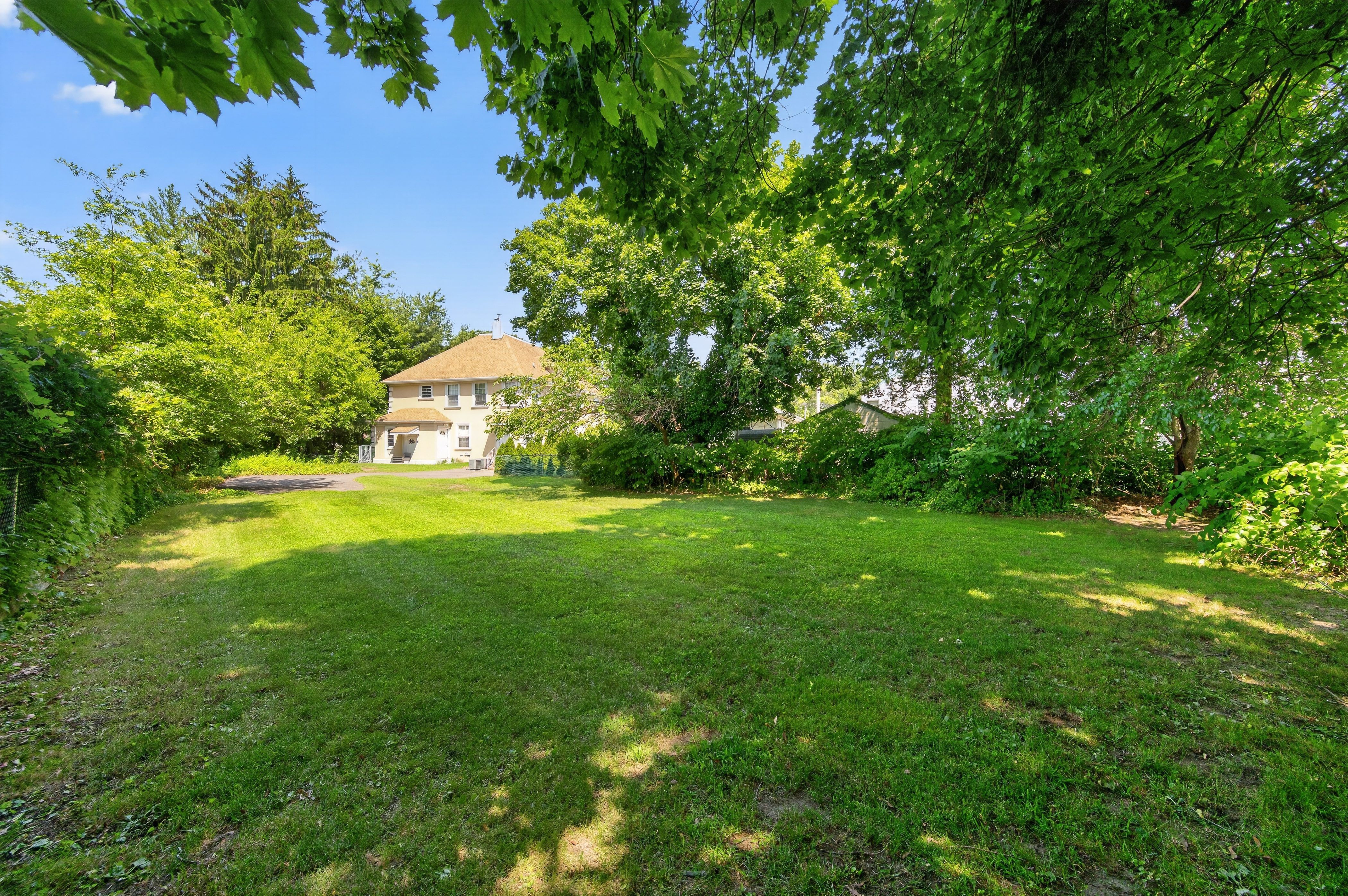  143 Searingtown Road, Albertson, NY, 11507 - 物件實景