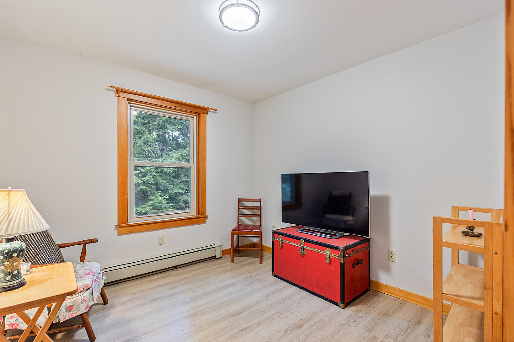 Rome, Maine, 04963, United States, 4 Bedrooms Bedrooms, ,2 BathroomsBathrooms,Residential,For Sale,1948503