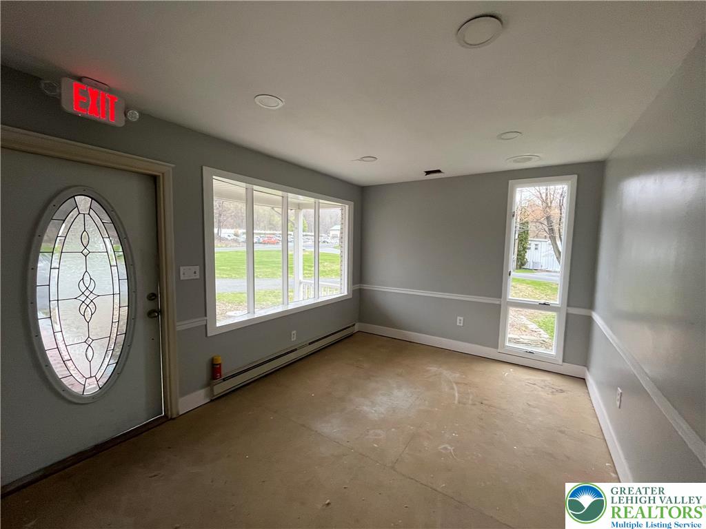 Plainfield Twp, Pennsylvania, 18072, United States, 4 Bedrooms Bedrooms, ,5 BathroomsBathrooms,Residential,For Sale,1960532