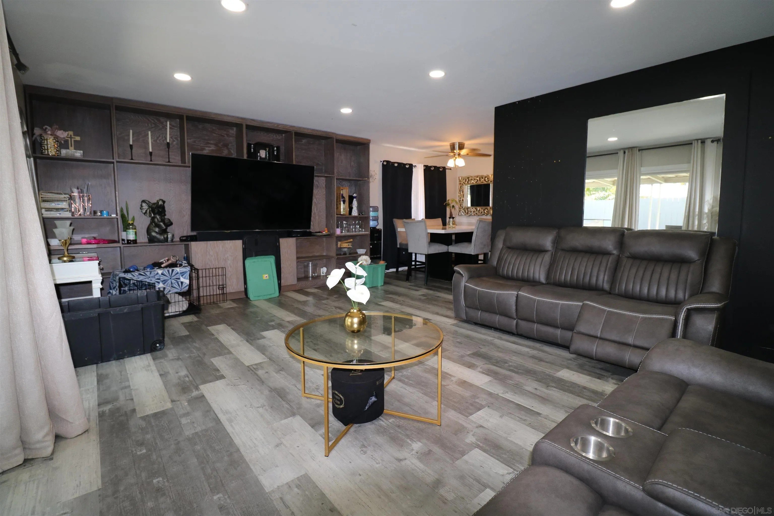 Chula Vista, California, 91911, United States, 3 Bedrooms Bedrooms, ,2 BathroomsBathrooms,Residential,For Sale,1901395