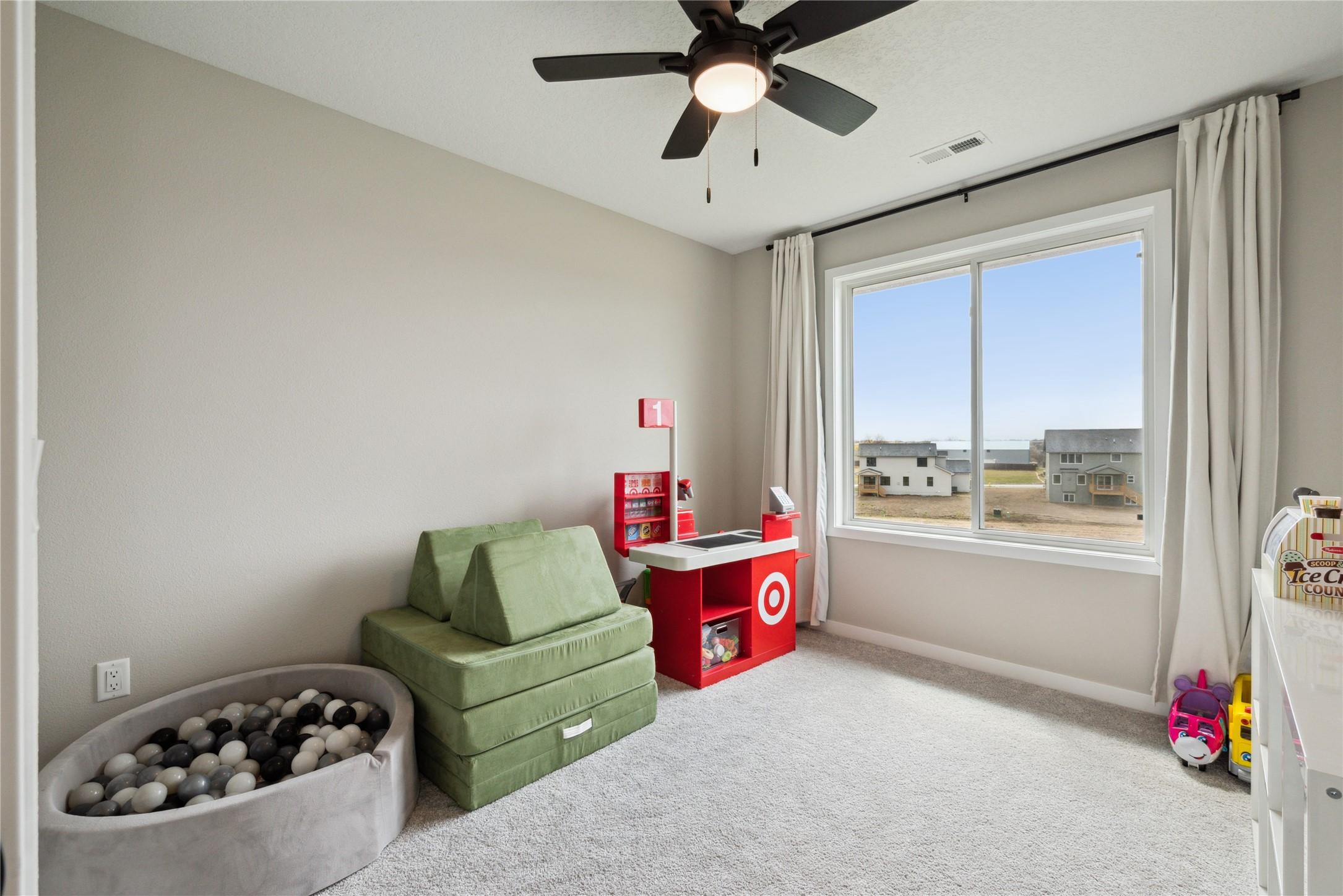 Waukee, Iowa, 50263, United States, 4 Bedrooms Bedrooms, ,3 BathroomsBathrooms,Residential,For Sale,1879799