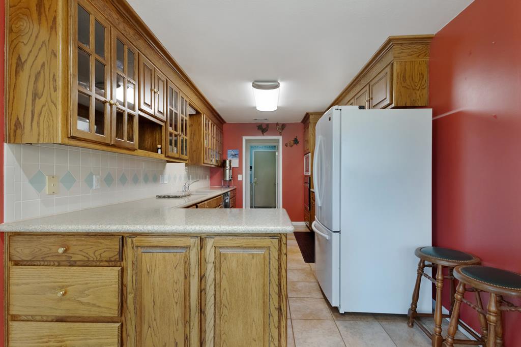 Llano, Texas, 78643, United States, 3 Bedrooms Bedrooms, ,2 BathroomsBathrooms,Residential,For Sale,1869749