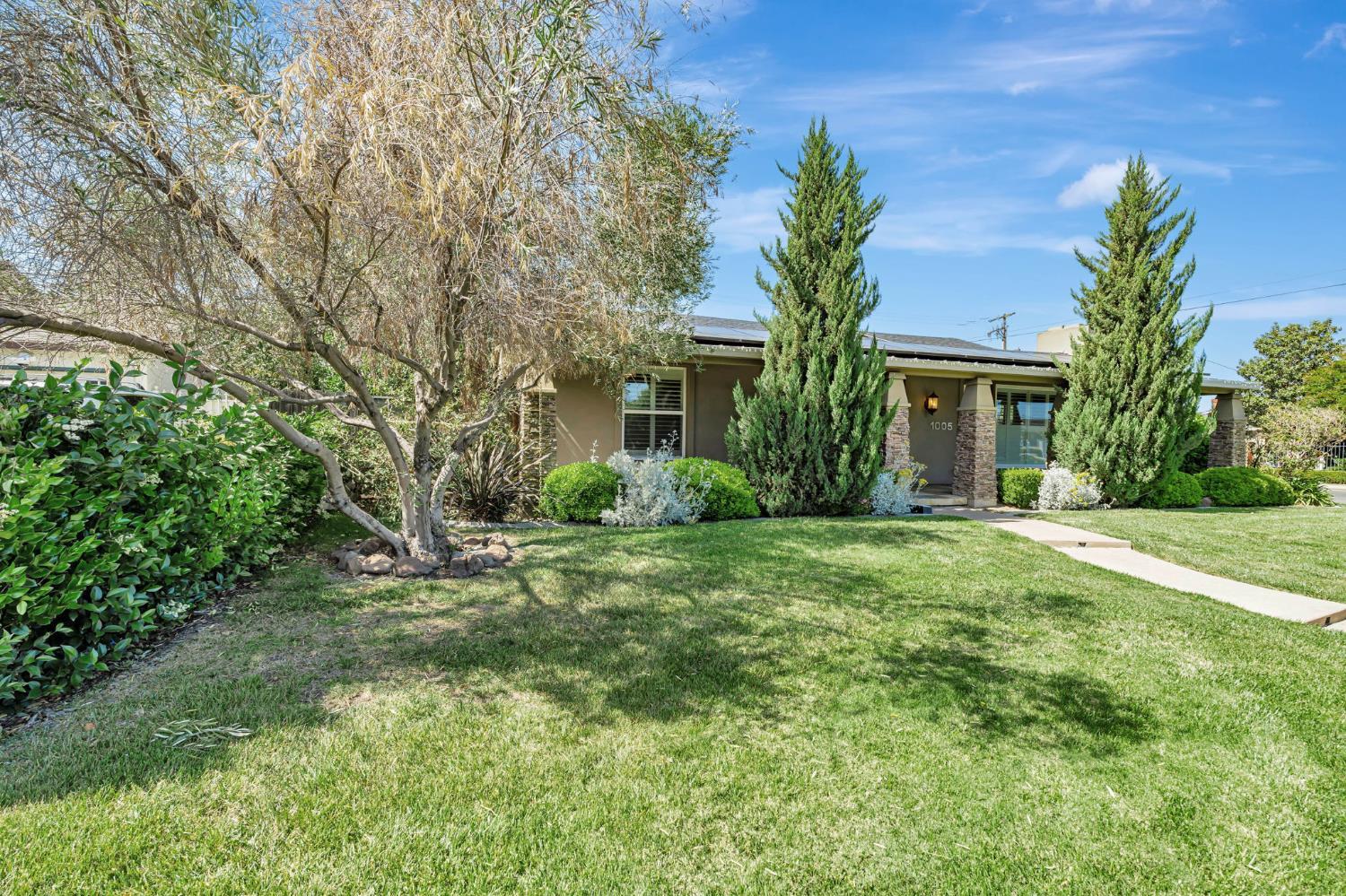 Stockton, California, 95207, United States, 3 Bedrooms Bedrooms, ,2 BathroomsBathrooms,Residential,For Sale,1915984