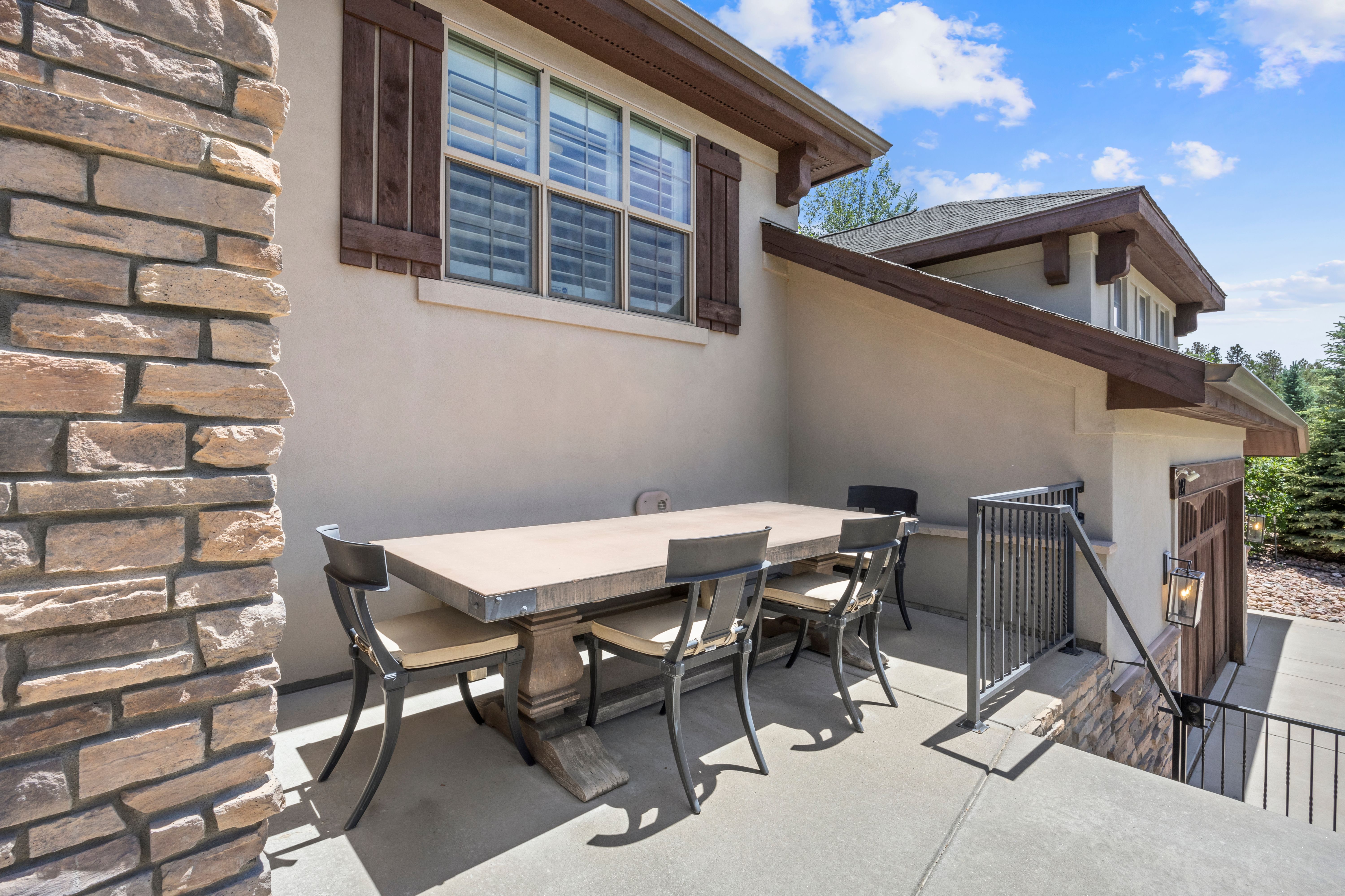  Outdoor Oasis Delivers an Unparalleled Lifestyle - 物件實景