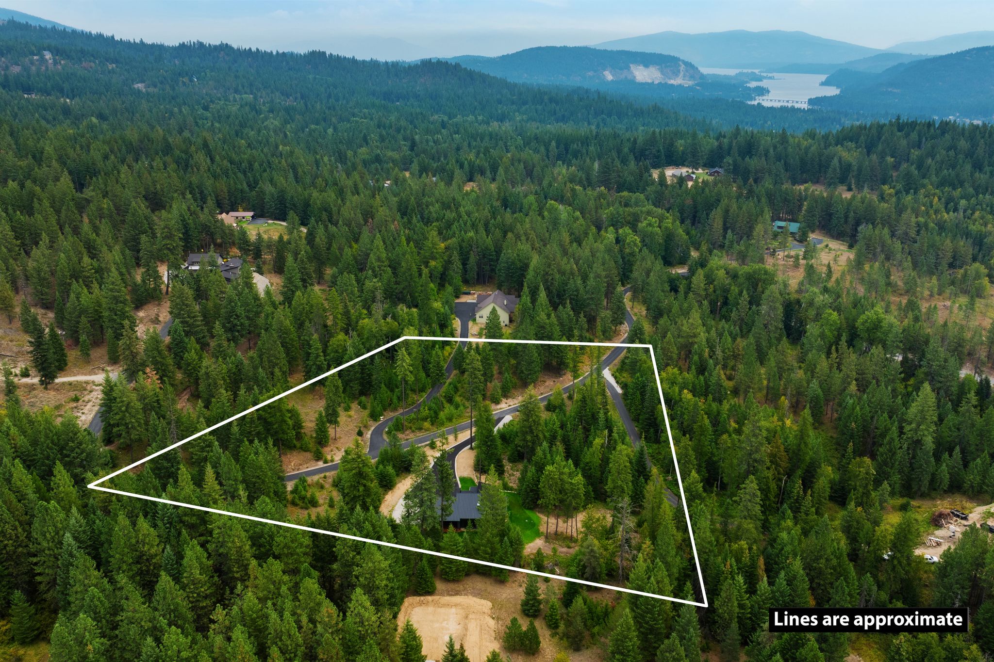 Sandpoint, Idaho, 83864, United States, 3 Bedrooms Bedrooms, ,3 BathroomsBathrooms,Residential,For Sale,1981039