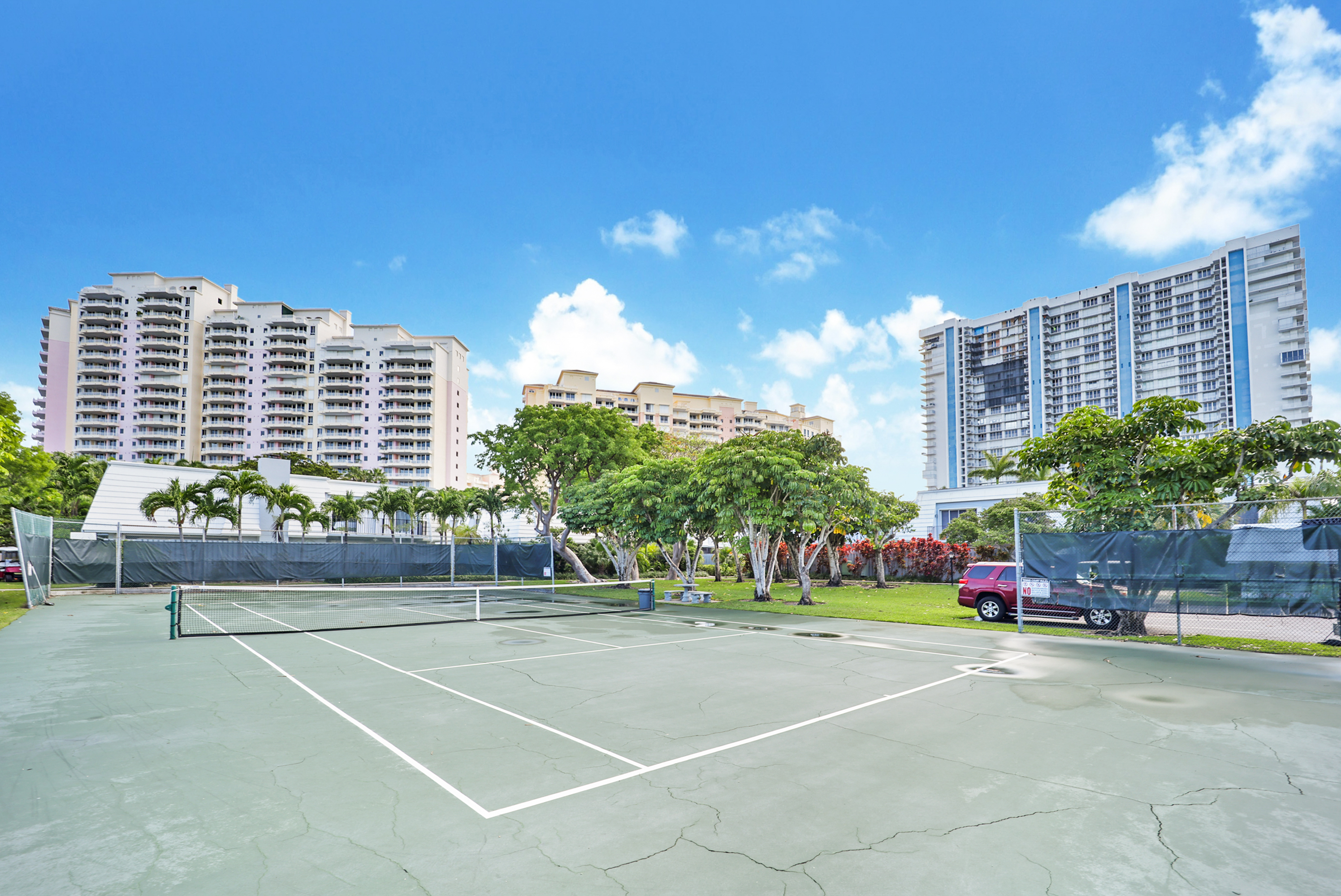  210 Sea View Dr, Key Biscayne, FL, 33149 - 物件實景