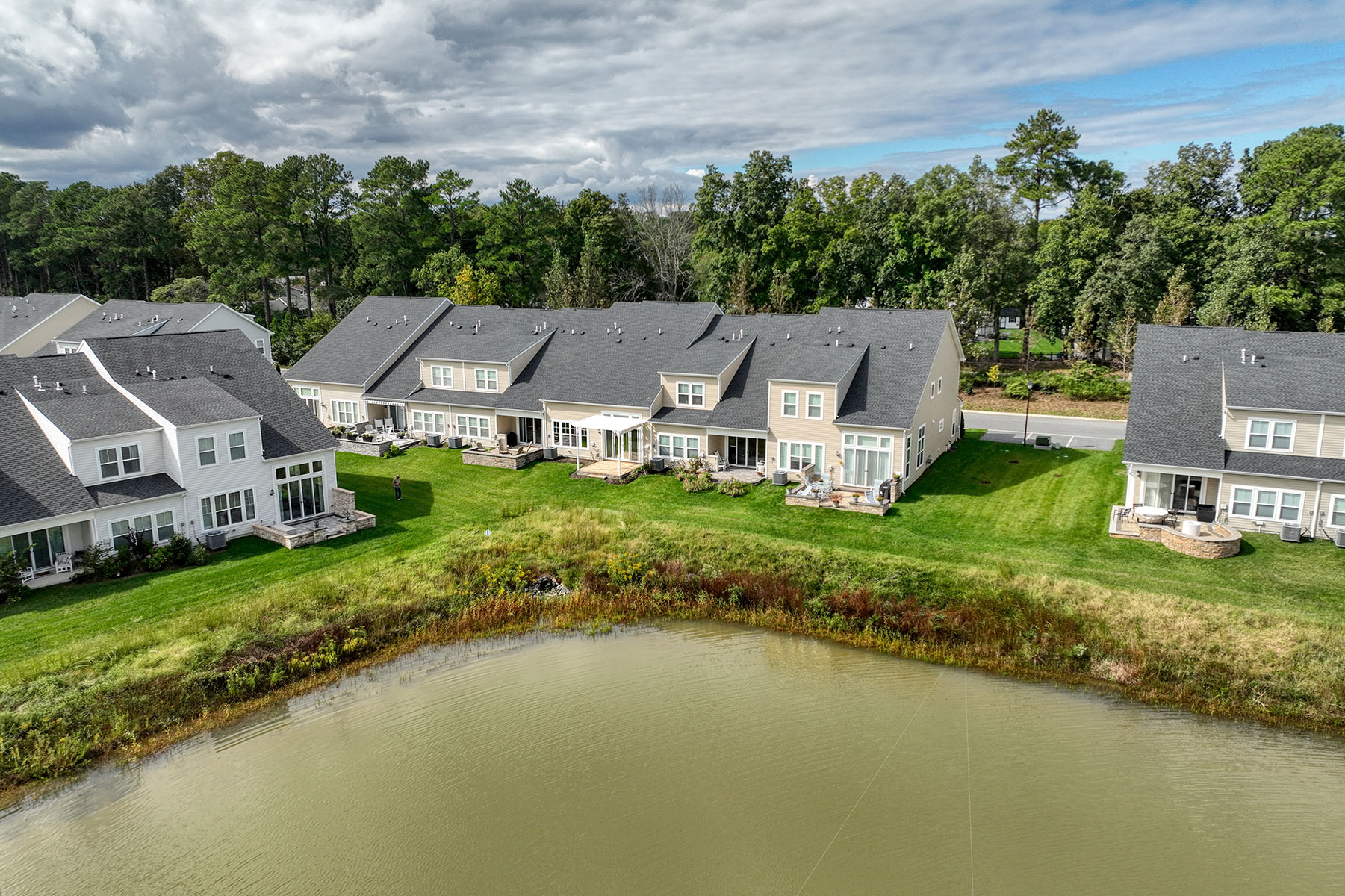  23134 Waggoner Ave - 物件實景