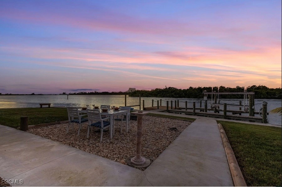 Fort Myers, Florida, 33905, United States, 3 Bedrooms Bedrooms, ,4 BathroomsBathrooms,Residential,For Sale,1997998