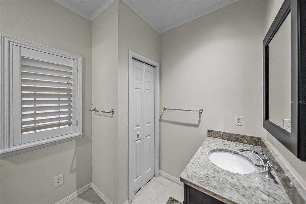 Seffner, Florida, 33584, United States, 5 Bedrooms Bedrooms, ,4 BathroomsBathrooms,Residential,For Sale,1991744