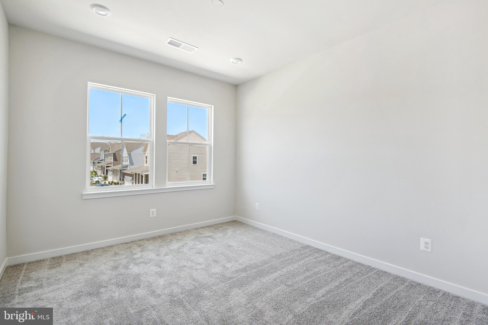 Jeffersonton, Virginia, 22724, United States, 5 Bedrooms Bedrooms, ,6 BathroomsBathrooms,Residential,For Sale,1975660