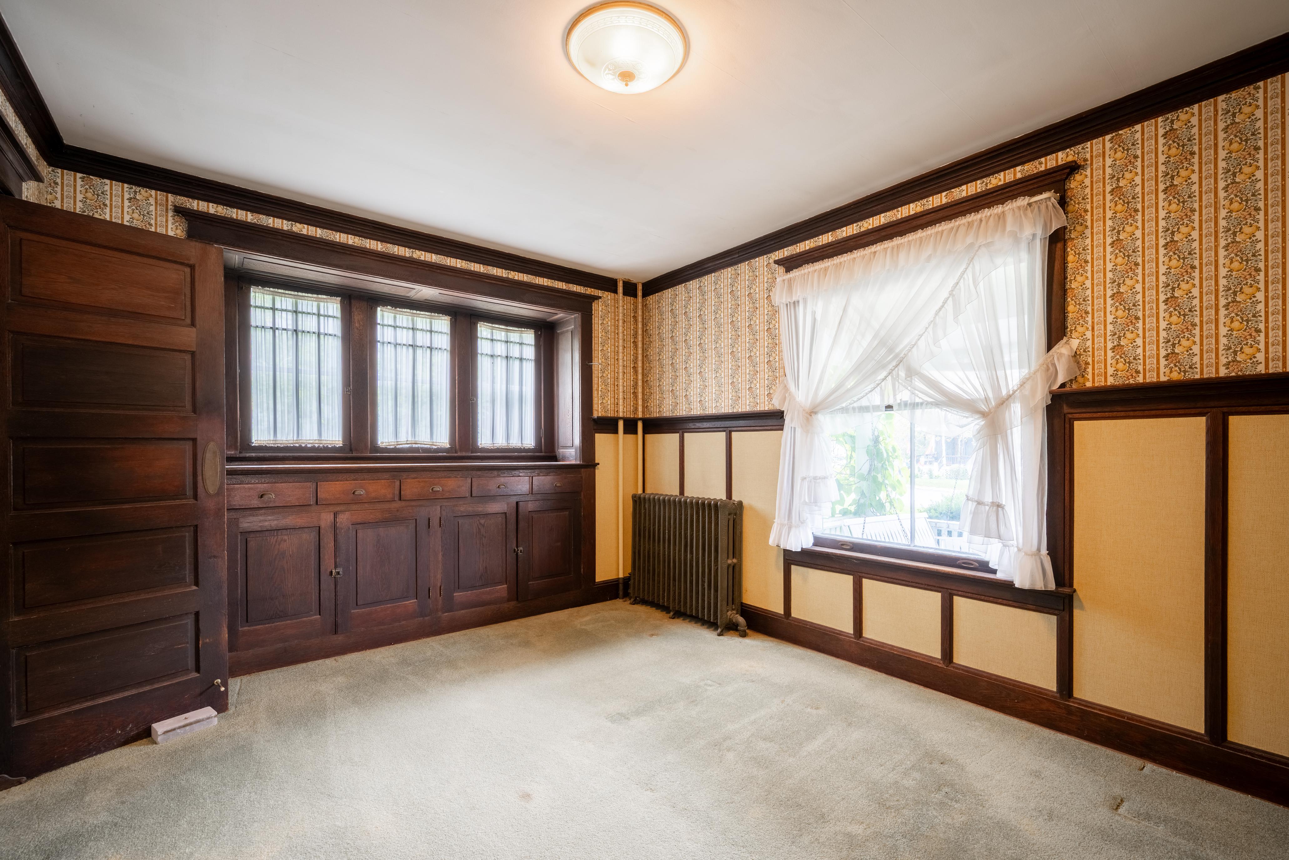  92 Champlain Avenue, Ticonderoga, NY, 12883 - 物件實景