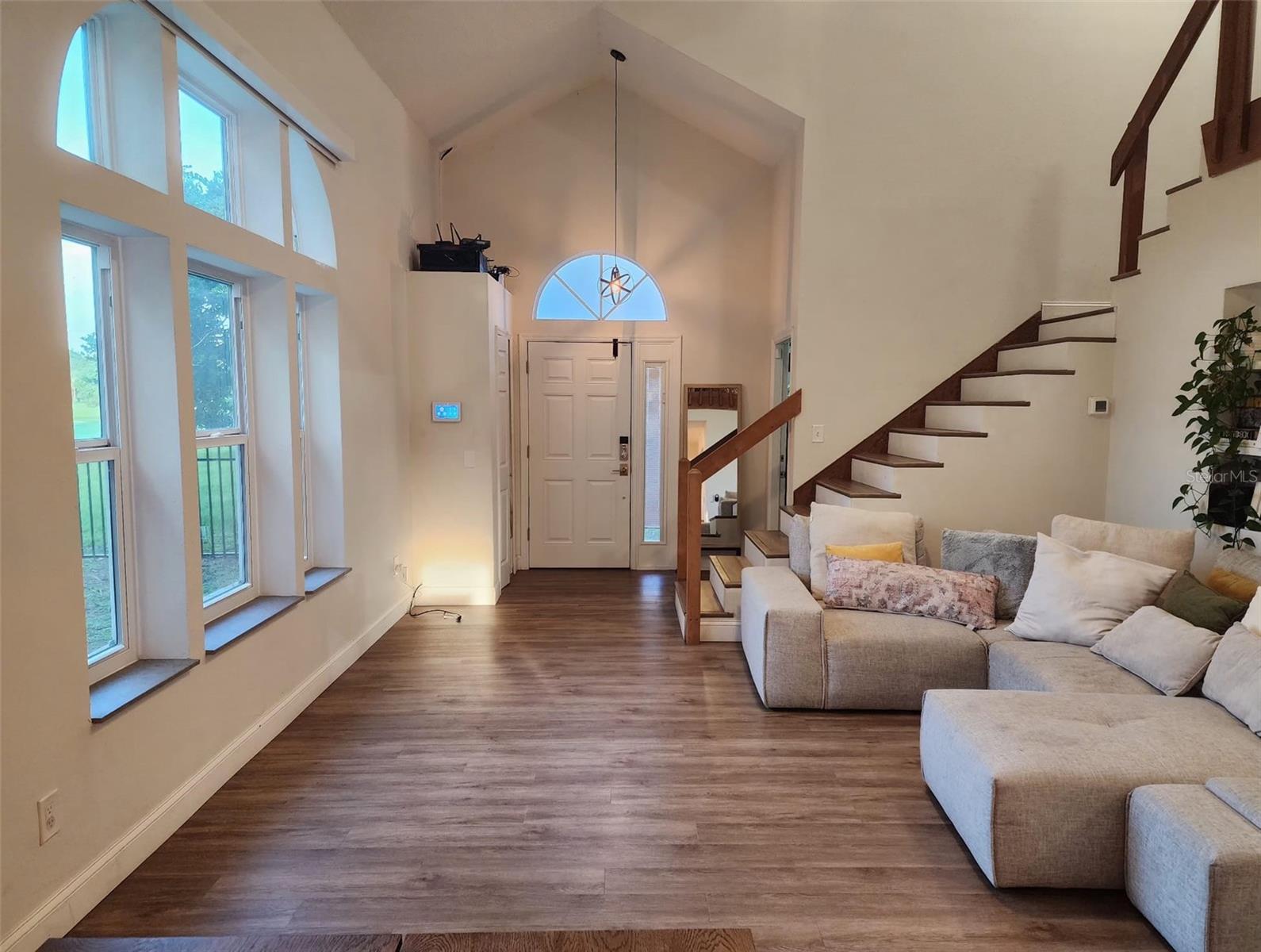 ORLANDO, Florida, 32828, United States, 3 Bedrooms Bedrooms, ,3 BathroomsBathrooms,Residential,For Sale,1942582