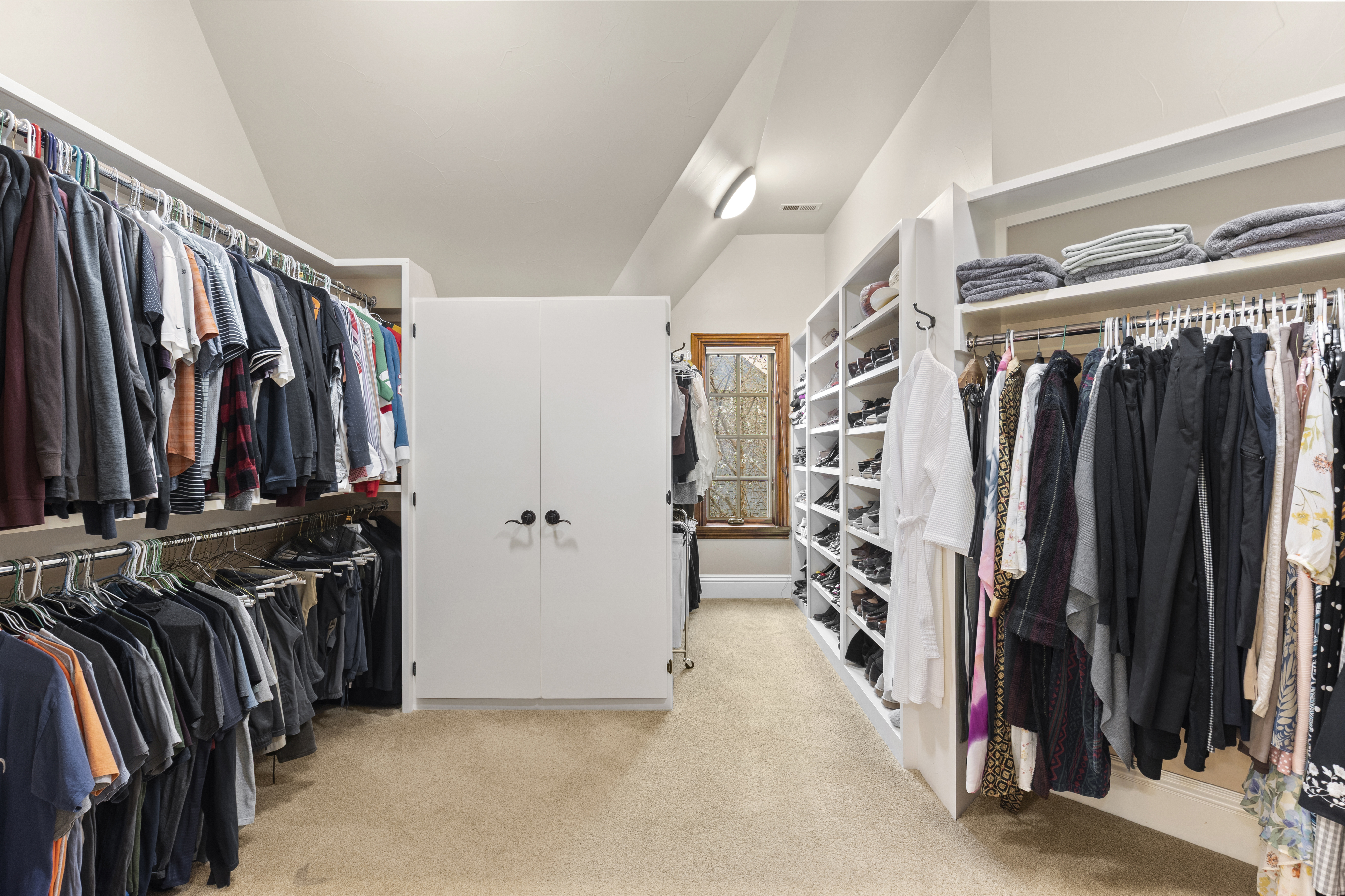  LUXURY LIVING IN LOWRY TIMELESS ENGLISH TUDOR EXPANSIVE LOT ON 6TH AVENUE PKWY - 物件實景