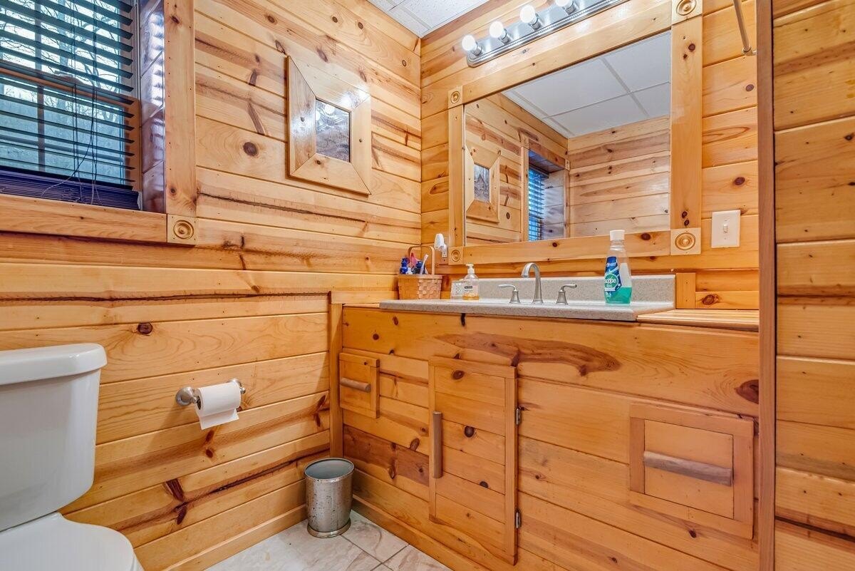 Hazleton, Pennsylvania, 18202, United States, 4 Bedrooms Bedrooms, ,3 BathroomsBathrooms,Residential,For Sale,1754491
