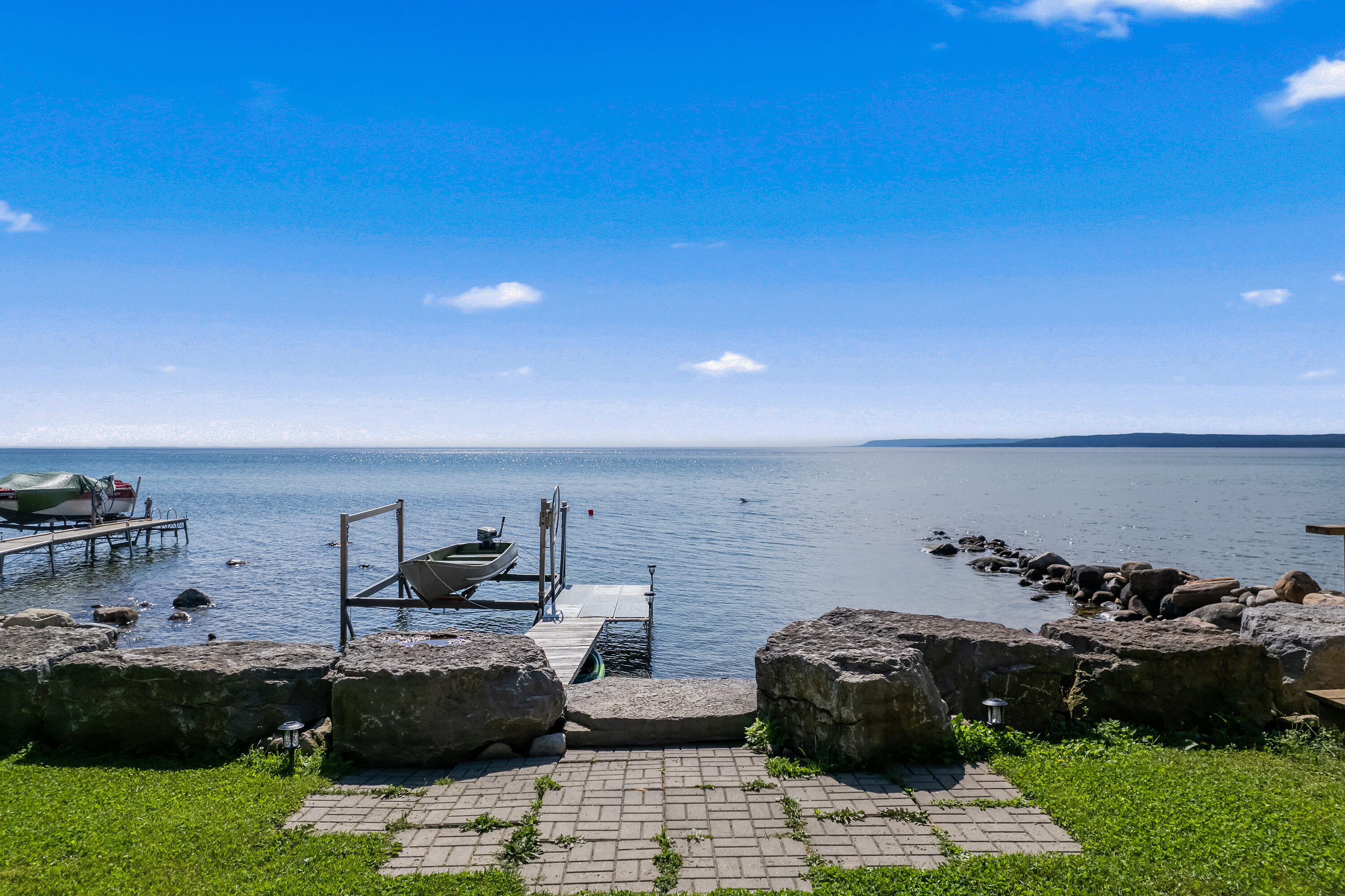  Year-Round Waterfront Cottage - 物件實景