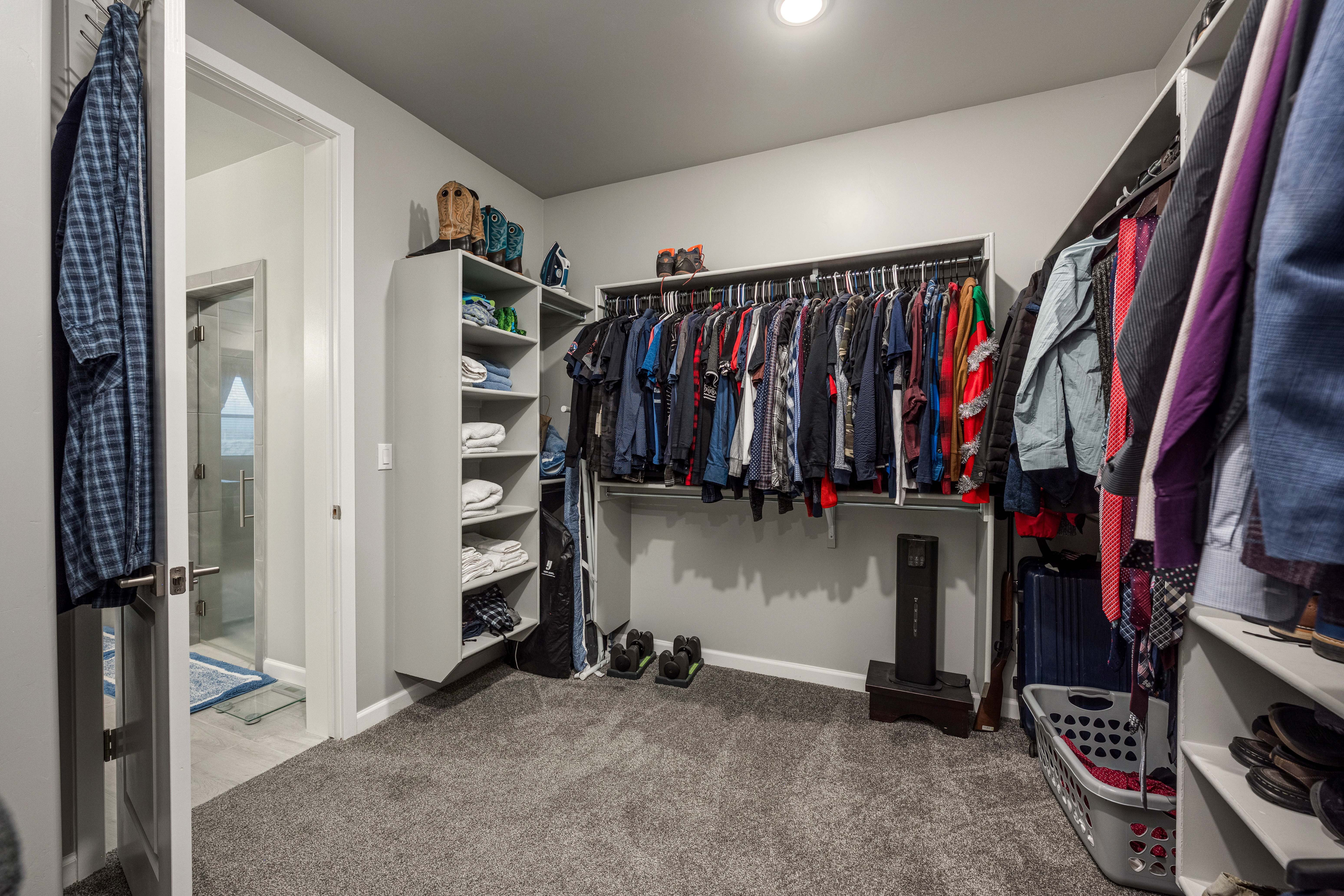 Las Cruces, New Mexico, 88011, United States, 5 Bedrooms Bedrooms, ,3 BathroomsBathrooms,Residential,For Sale,1983891