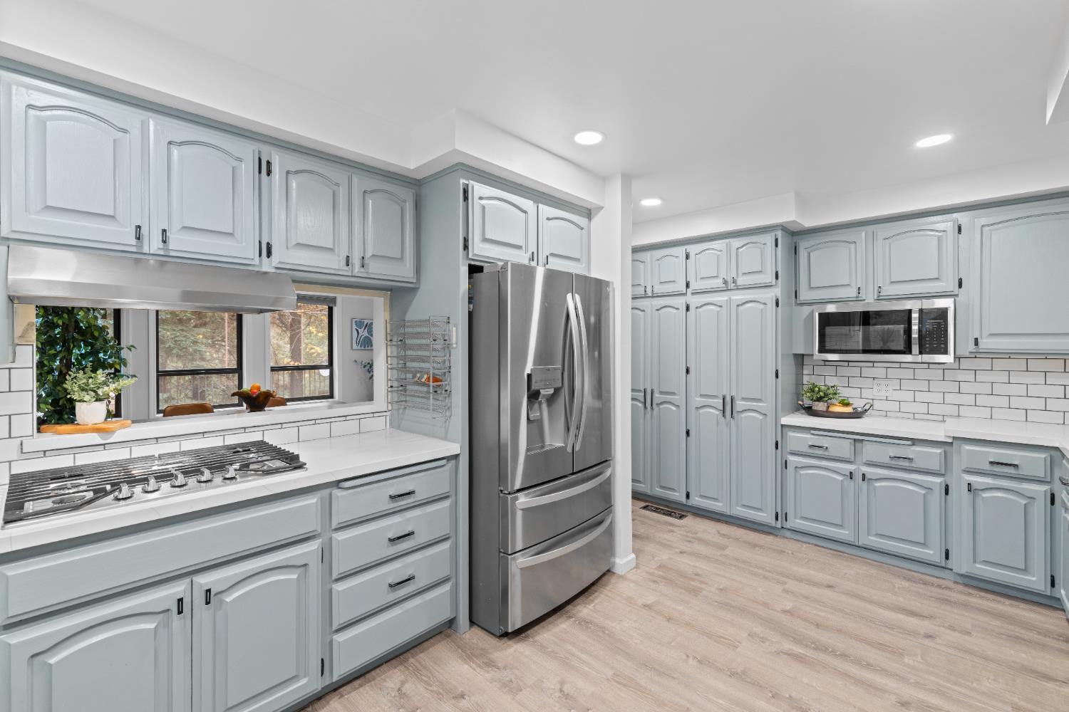 Grass Valley, California, 95949, United States, 3 Bedrooms Bedrooms, ,3 BathroomsBathrooms,Residential,For Sale,1992571