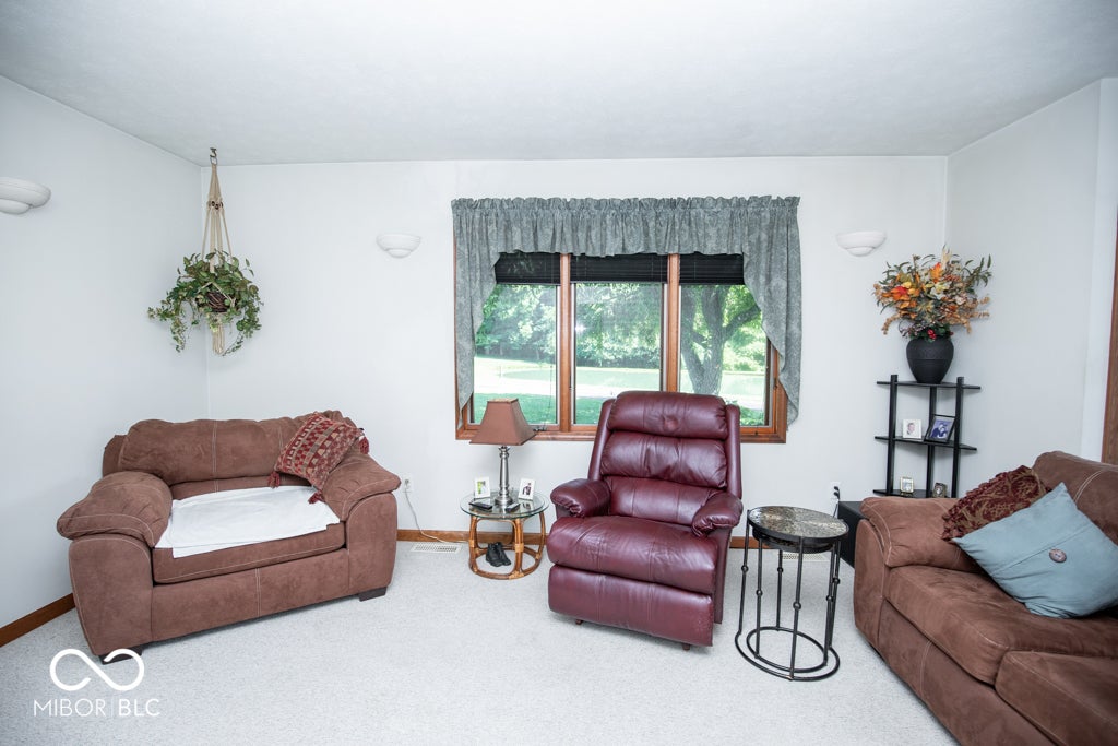 North Vernon, Indiana, 47265, United States, 4 Bedrooms Bedrooms, ,3 BathroomsBathrooms,Residential,For Sale,1883464
