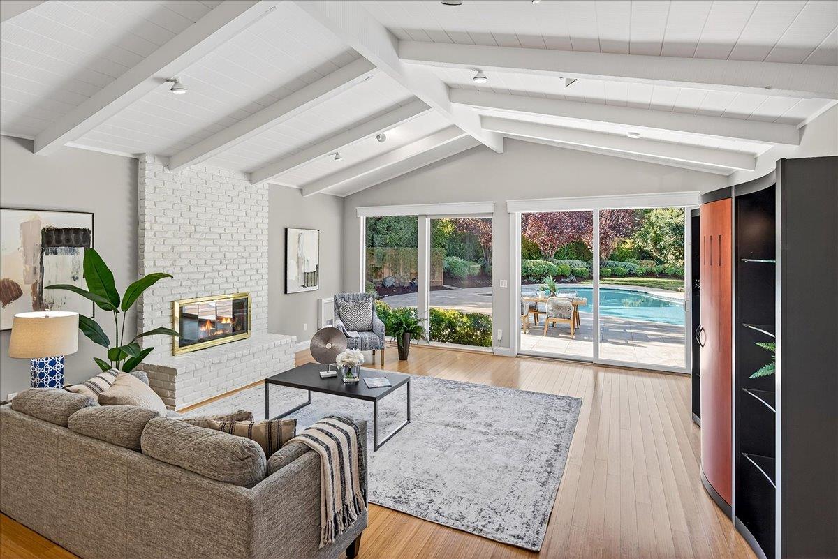 Saratoga, California, 95070, United States, 5 Bedrooms Bedrooms, ,3 BathroomsBathrooms,Residential,For Sale,1989664