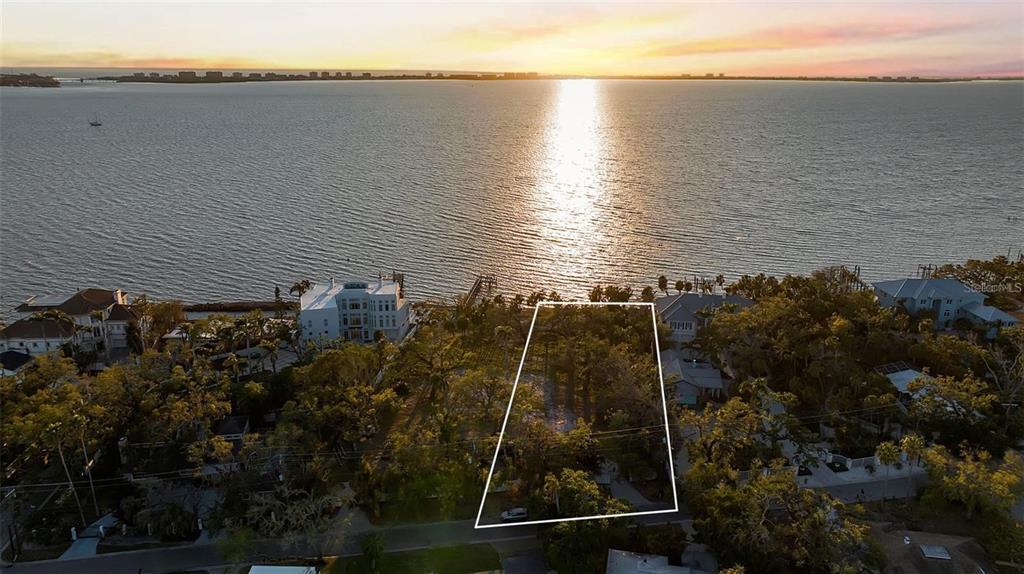 Sarasota, Florida, 34234, United States, 7 Bedrooms Bedrooms, ,9 BathroomsBathrooms,Residential,For Sale,1949967