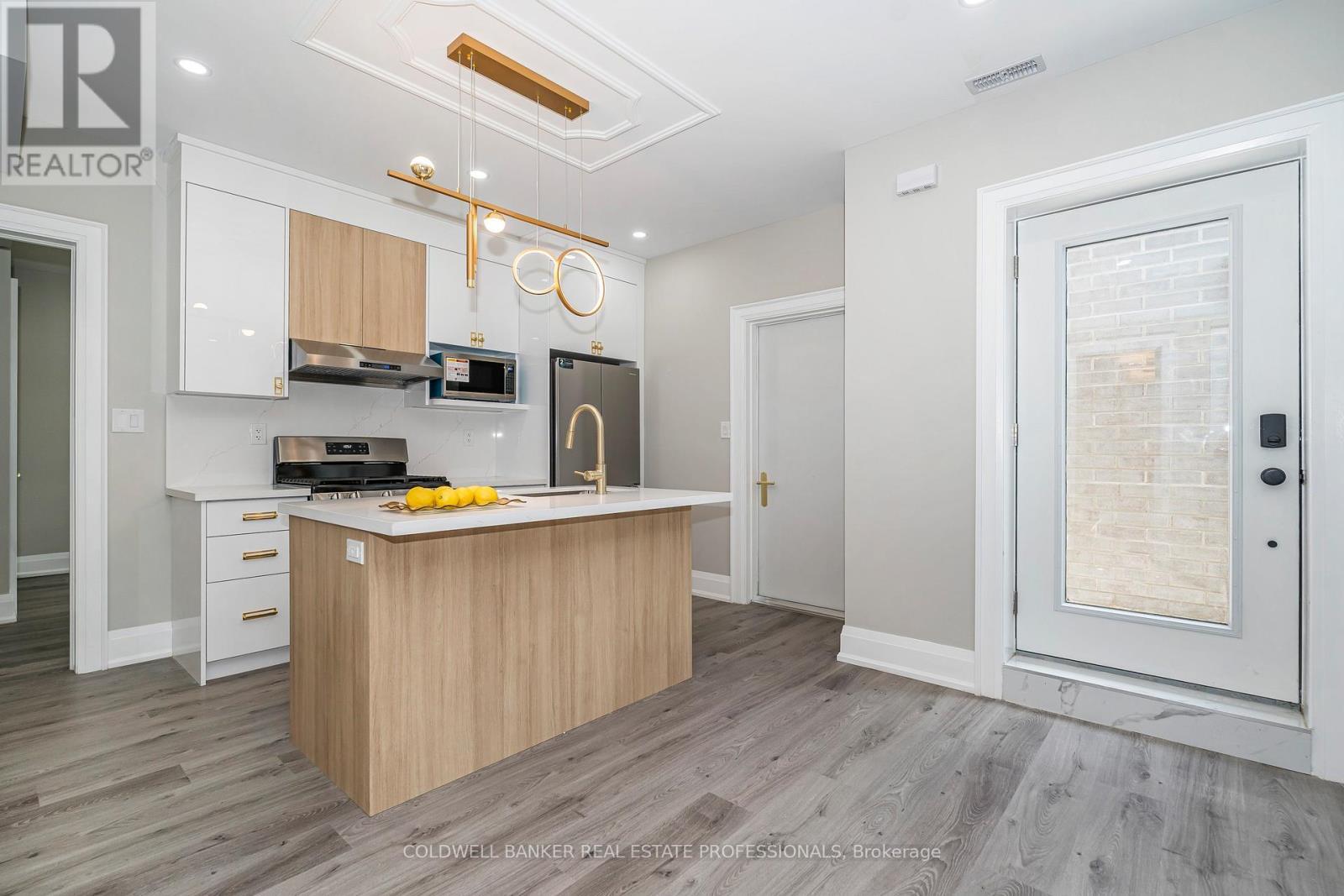 TORONTO (WEXFORD-MARYVALE), Ontario, M1R 3X4, CA, 8 Bedrooms Bedrooms, ,7 BathroomsBathrooms,Residential,For Sale,1951163