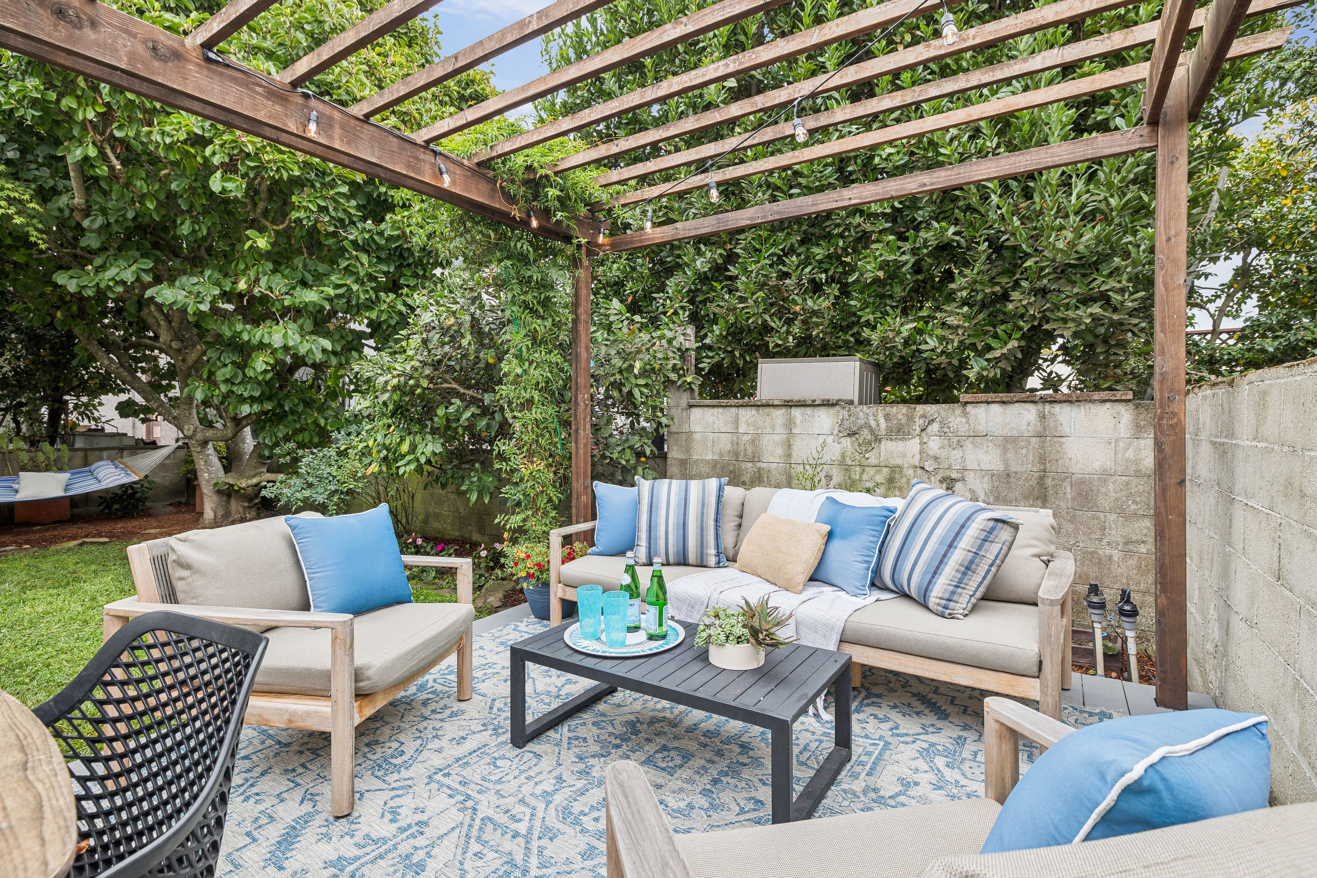  Mediterranean Elegance Meets Walker’s Paradise in North Berkeley - 物件實景