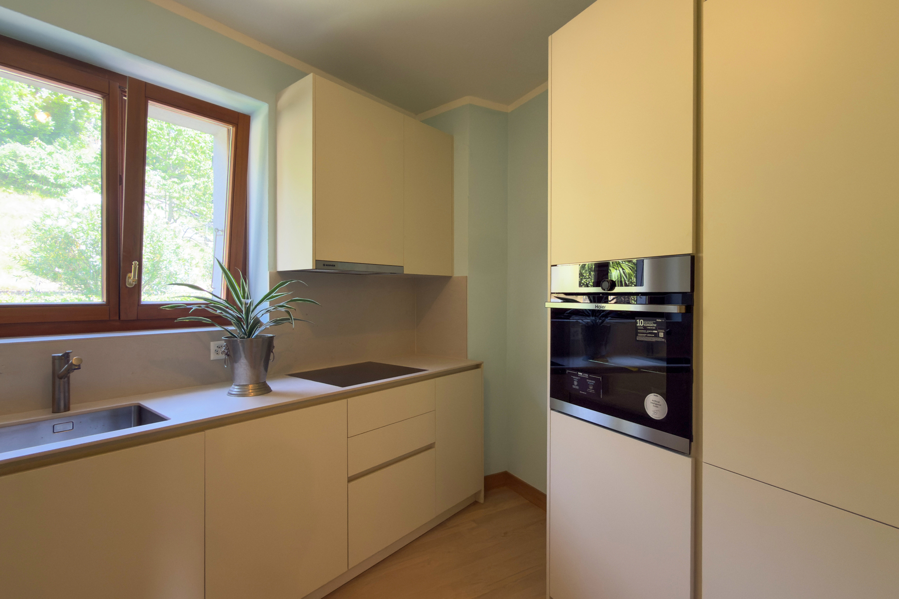  Elegant apartment with breathtaking lake views - 物件實景