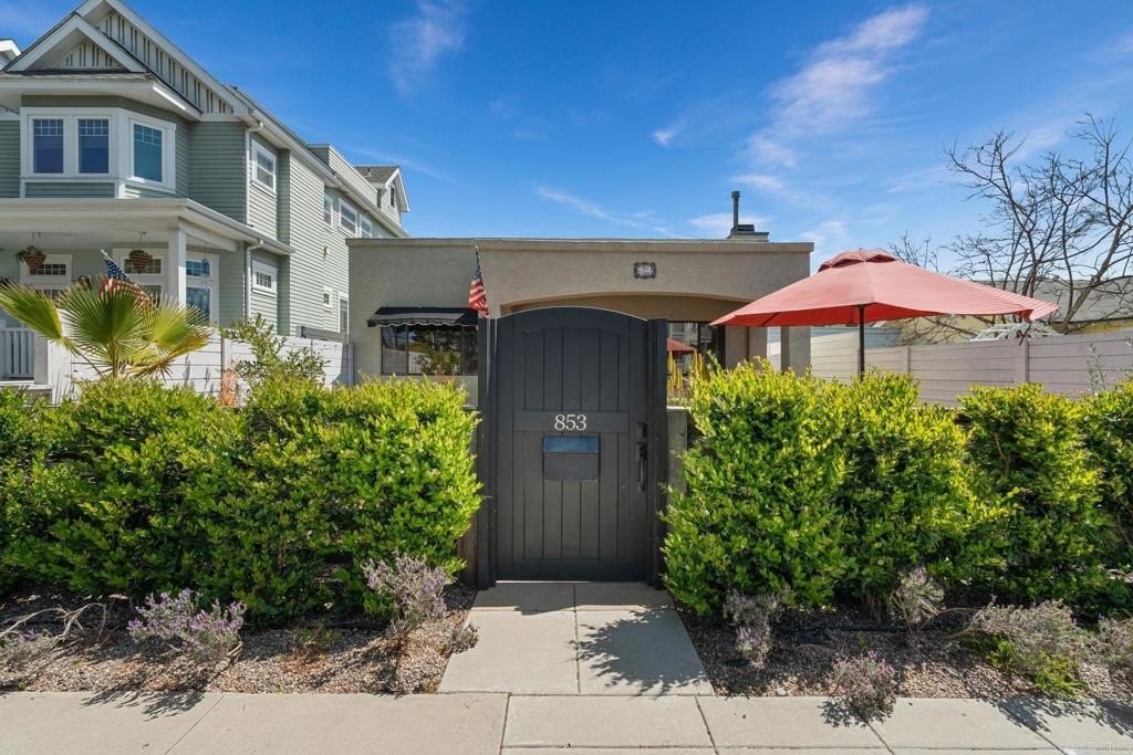 Coronado, California, 92118, United States, 4 Bedrooms Bedrooms, ,2 BathroomsBathrooms,Residential,For Sale,1758877