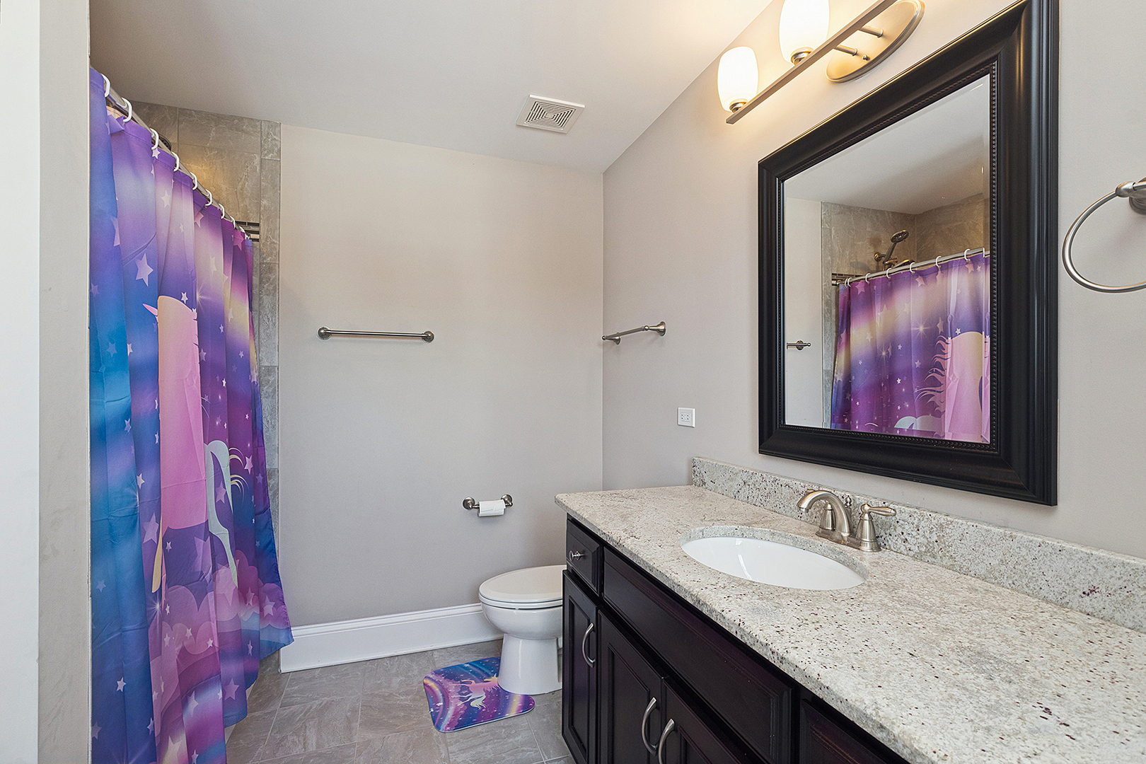 Mokena, Illinois, 60448, United States, 5 Bedrooms Bedrooms, ,4 BathroomsBathrooms,Residential,For Sale,2005248