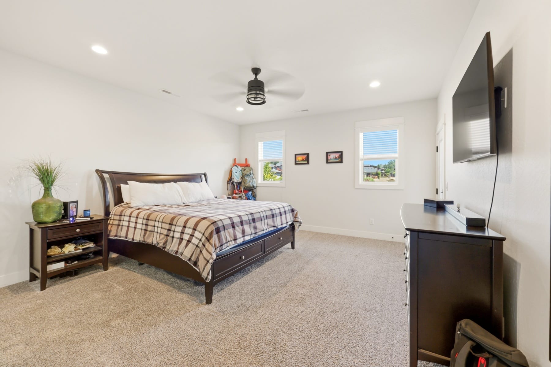  37 Terra Linda Court Eagle Point, OR 97524 - 物件實景