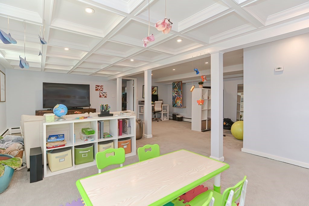 Dedham, Massachusetts, 02026, United States, 3 Bedrooms Bedrooms, ,2 BathroomsBathrooms,Residential,For Sale,1945023