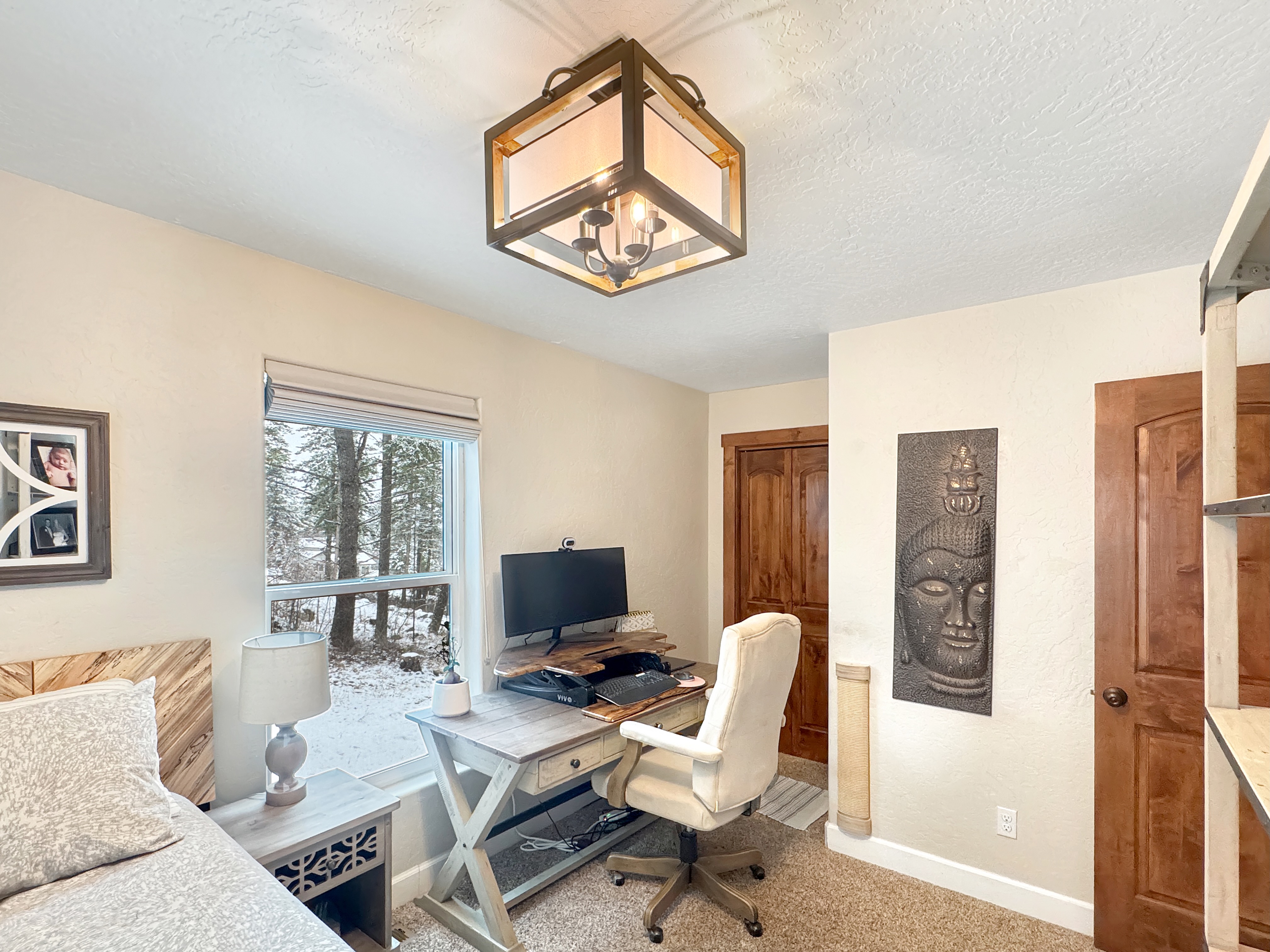 Sagle, Idaho, 83860, United States, 3 Bedrooms Bedrooms, ,3 BathroomsBathrooms,Residential,For Sale,1792364