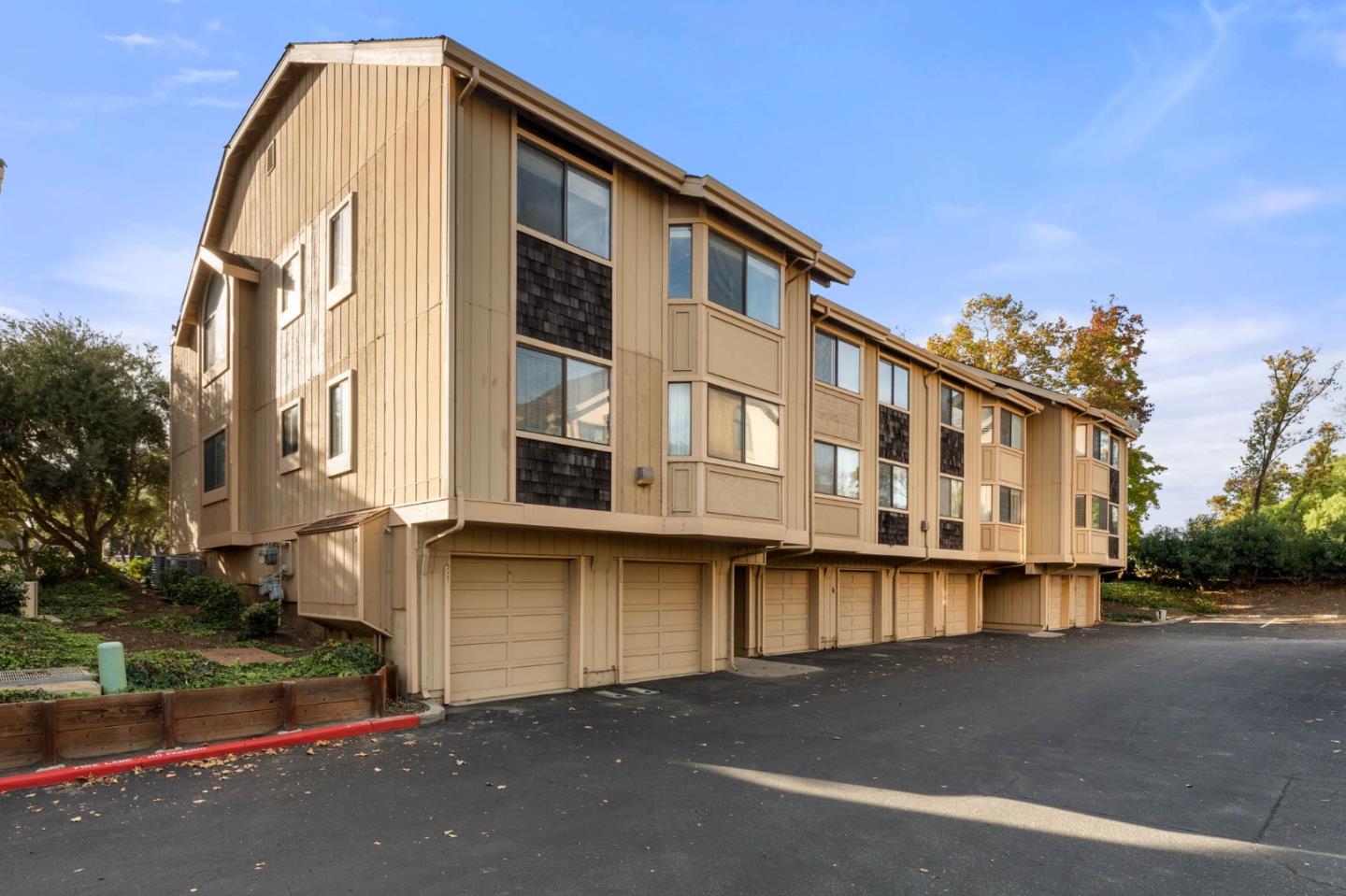 Morgan Hill, California, 95037, United States, 2 Bedrooms Bedrooms, ,2 BathroomsBathrooms,Residential,For Sale,1993030