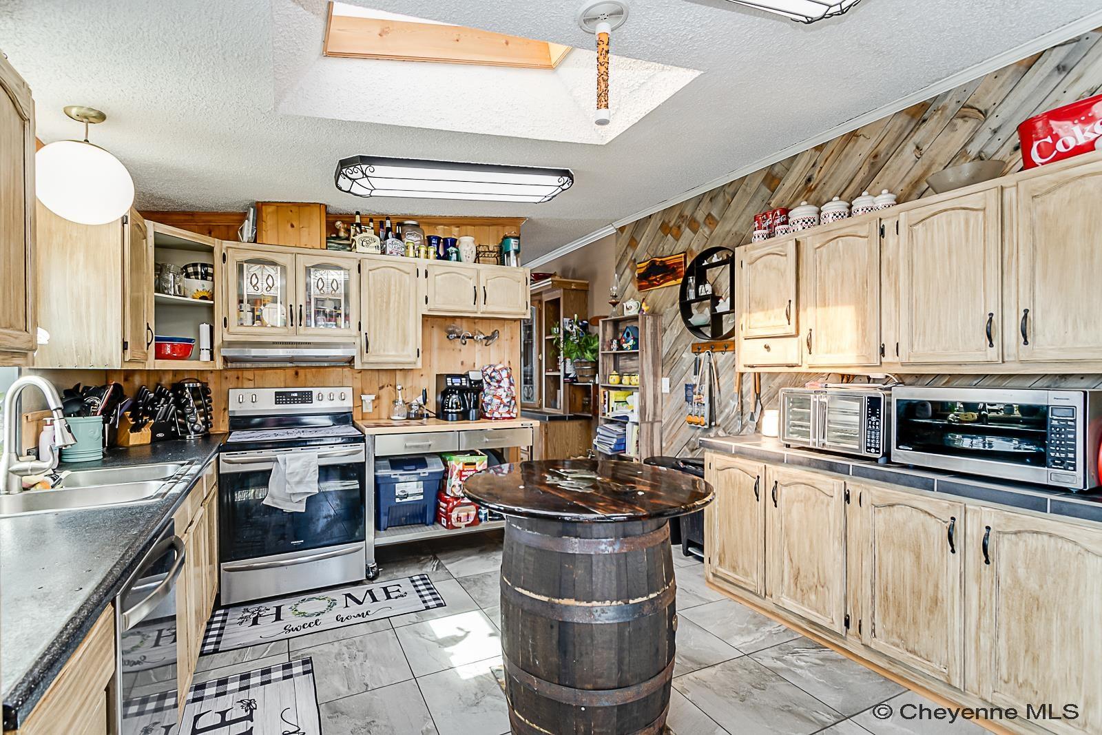Hillsdale, Wyoming, 82060-0121, United States, 3 Bedrooms Bedrooms, ,2 BathroomsBathrooms,Residential,For Sale,1940816