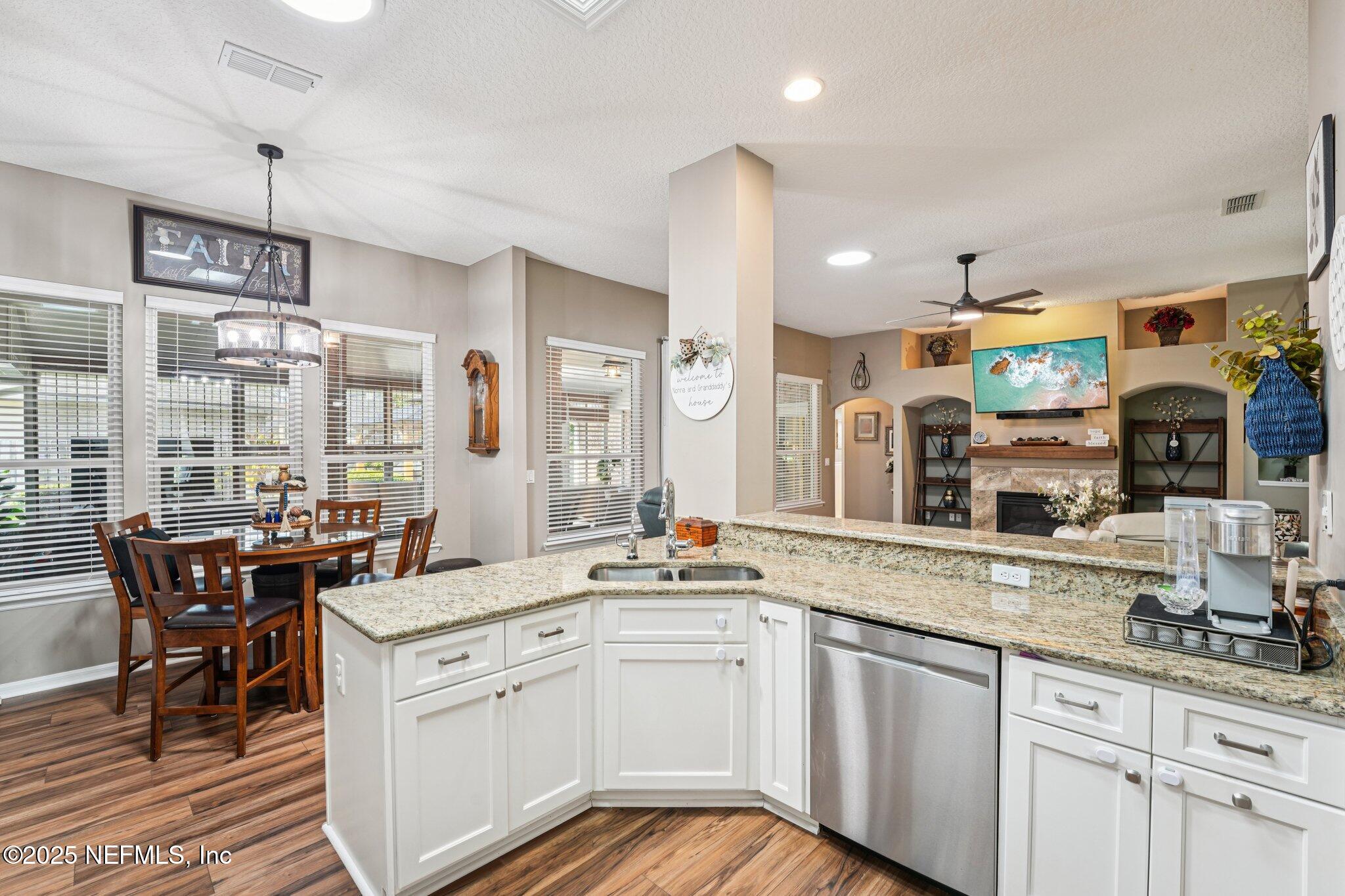 Fleming Island, Florida, 32003, United States, 4 Bedrooms Bedrooms, ,3 BathroomsBathrooms,Residential,For Sale,1947979