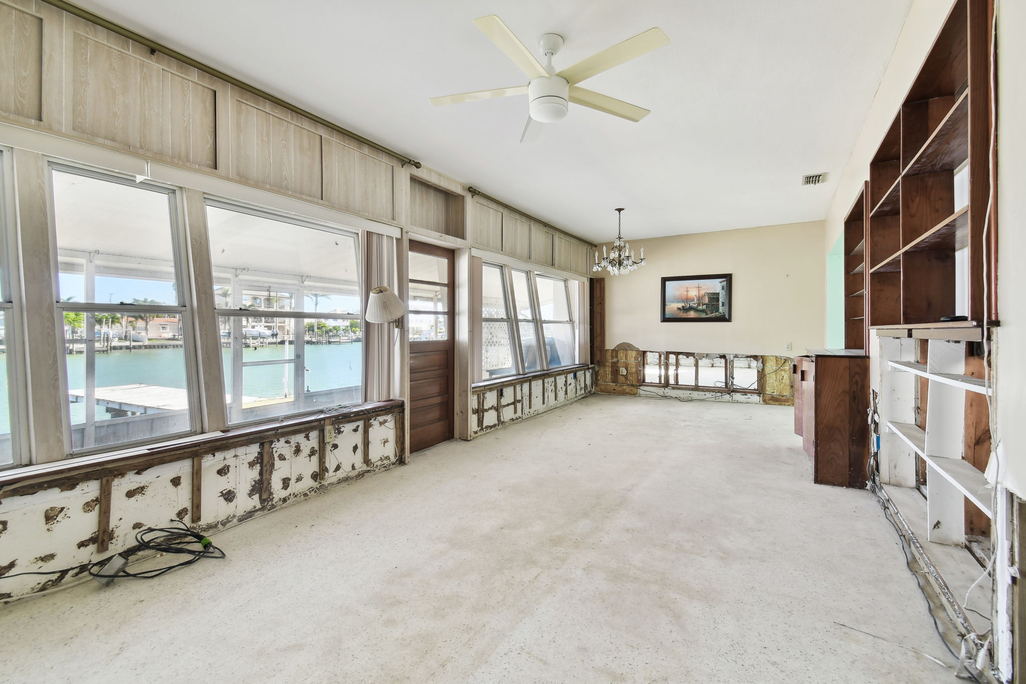 Madeira Beach, Florida, 33708, United States, 3 Bedrooms Bedrooms, ,2 BathroomsBathrooms,Residential,For Sale,1943278