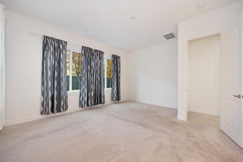 Sacramento, California, 95834, United States, 2 Bedrooms Bedrooms, ,2 BathroomsBathrooms,Residential,For Sale,1999739