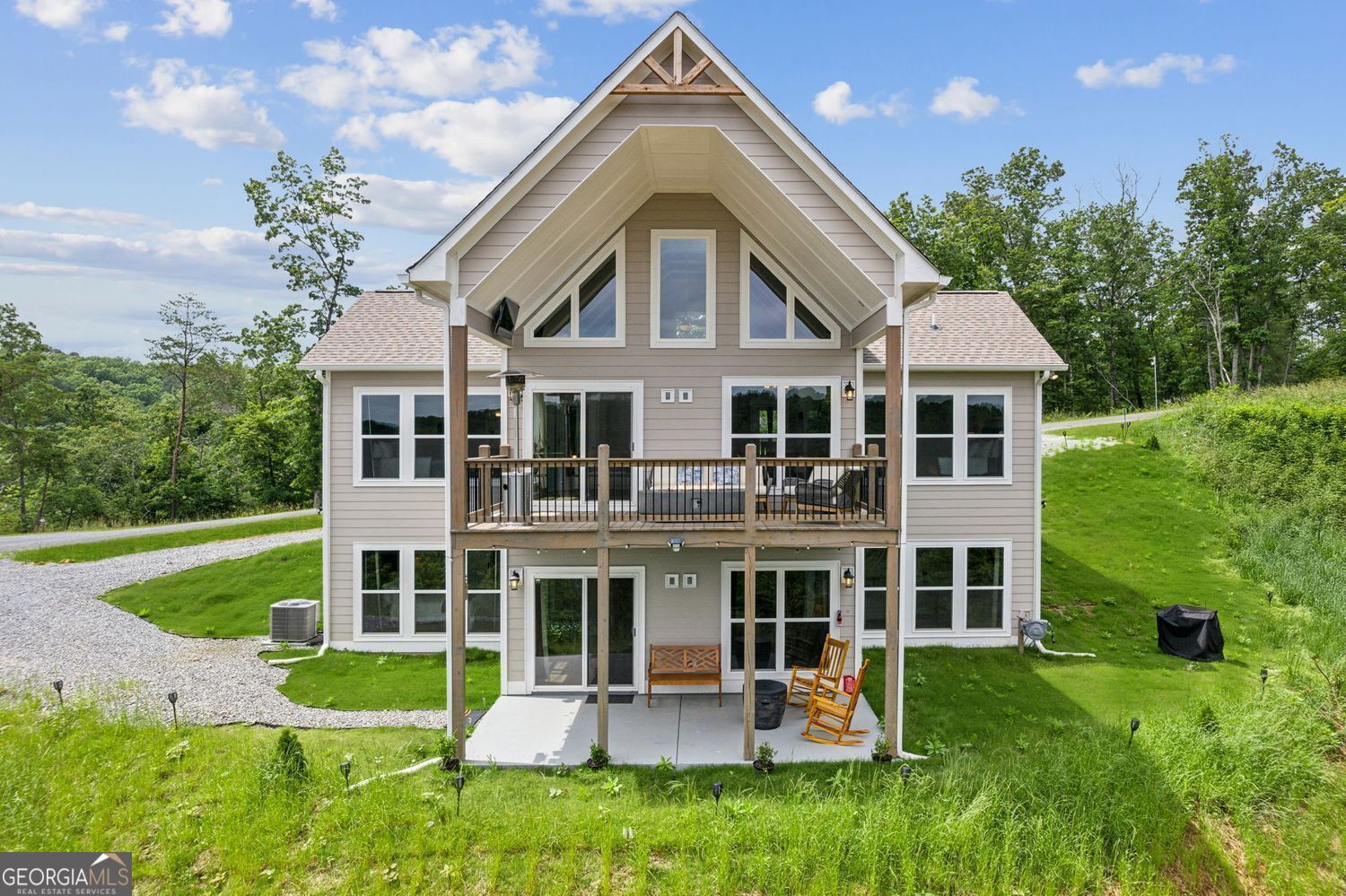 Ellijay, Georgia, 30540, United States, 3 Bedrooms Bedrooms, ,3 BathroomsBathrooms,Residential,For Sale,1858970