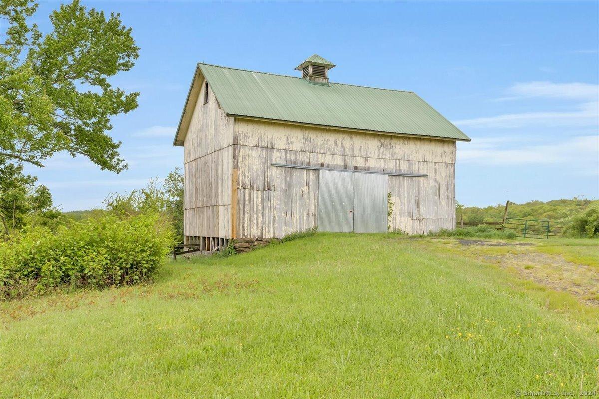 Durham, Connecticut, 06422, United States, 7 Bedrooms Bedrooms, ,3 BathroomsBathrooms,Residential,For Sale,1986091