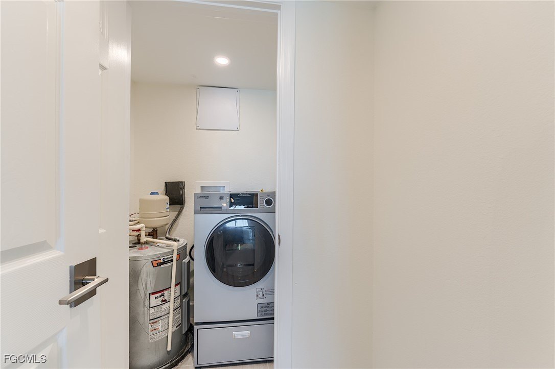 Fort Myers Beach, Florida, 33931, United States, 2 Bedrooms Bedrooms, ,2 BathroomsBathrooms,Residential,For Sale,1987327