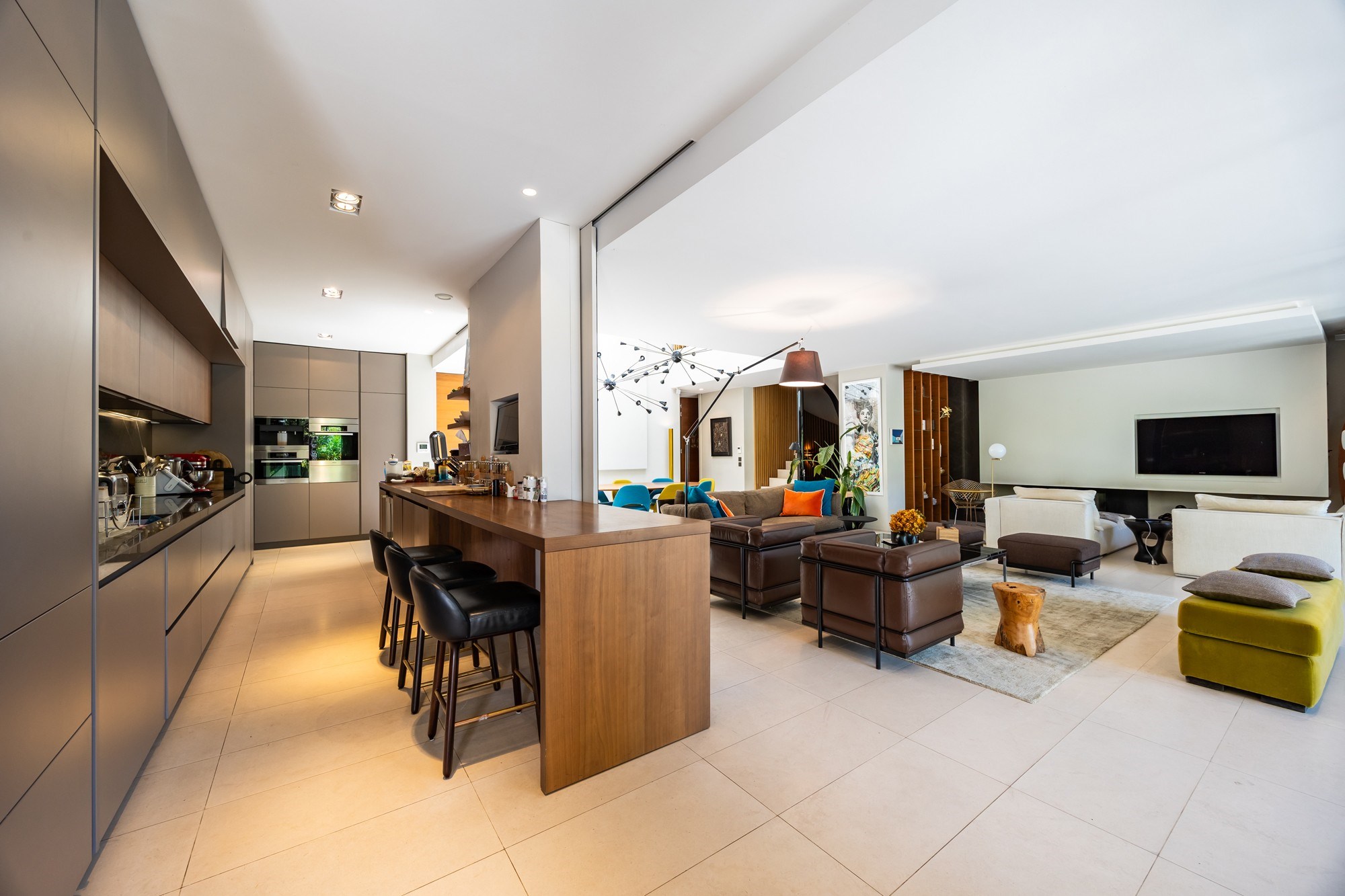  SOMPTUOUS CONTEMPORARY HOUSE - 5 BEDROOMS - CINEMA - DOUBLE GARAGE - SWIMMING P… - 物件實景