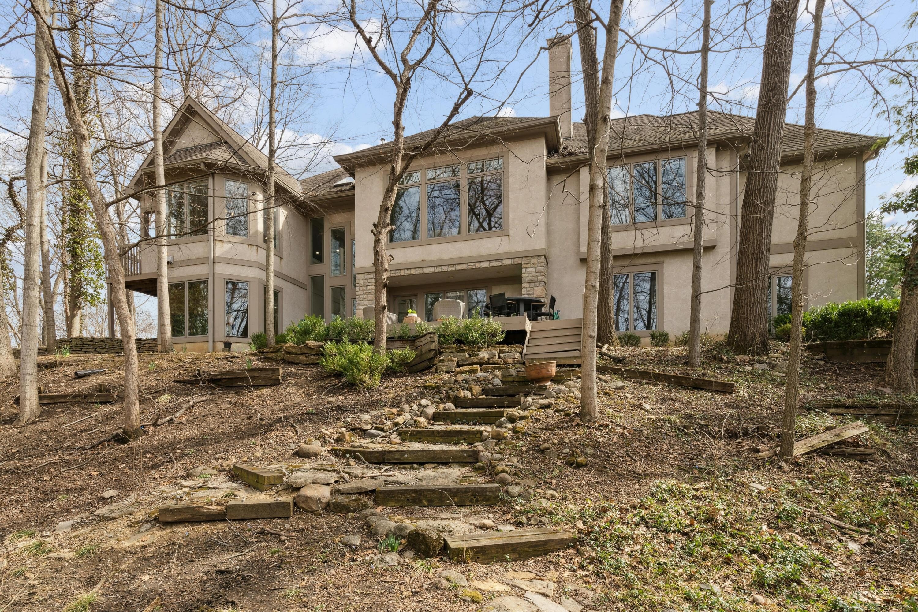 Columbus, Ohio, 43220, United States, 5 Bedrooms Bedrooms, ,5 BathroomsBathrooms,Residential,For Sale,1798291