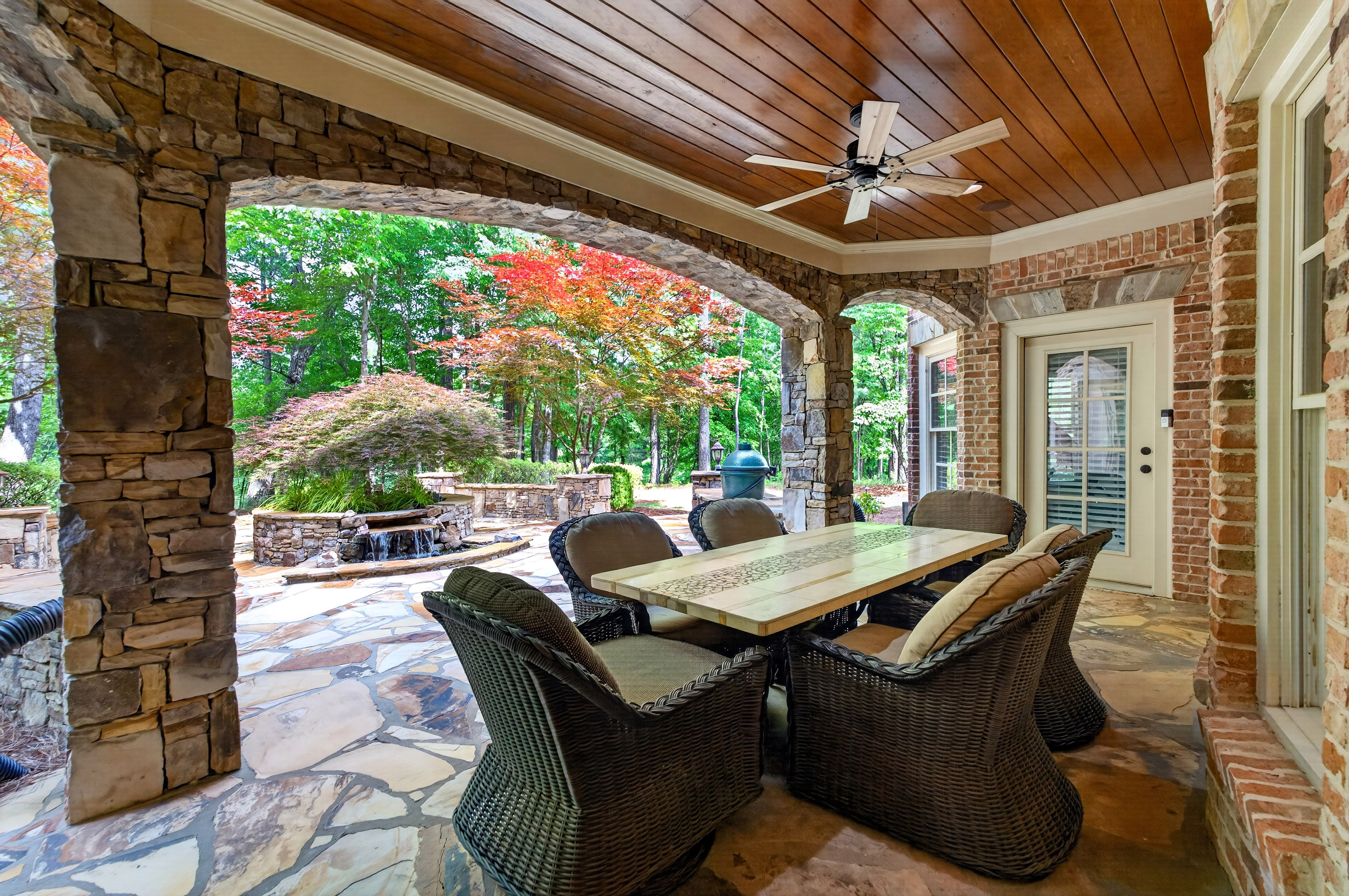  Luxury Estate Living Meets Modern Sophistication - 物件實景