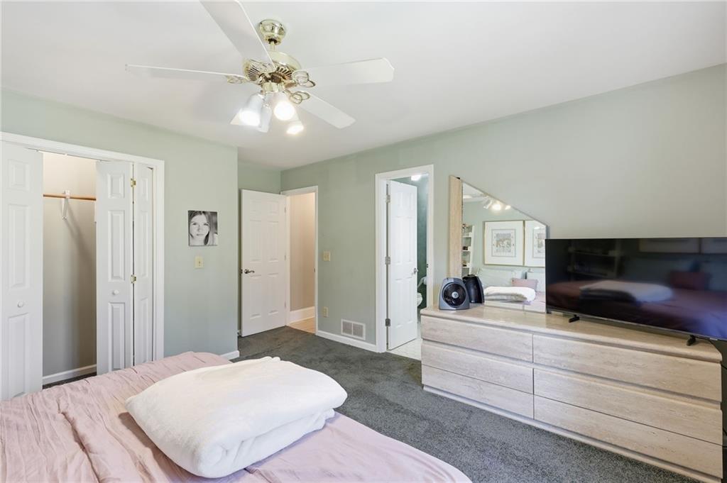 Buford, Georgia, 30518, United States, 4 Bedrooms Bedrooms, ,4 BathroomsBathrooms,Residential,For Sale,1986325