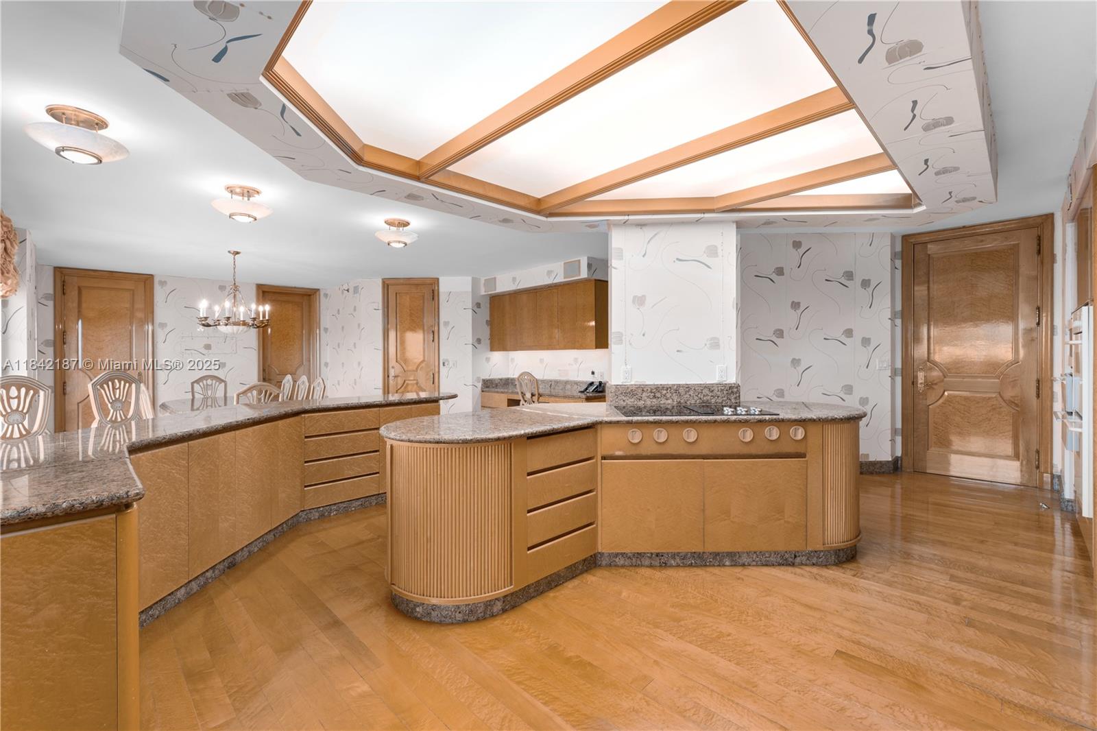 Miami Beach, Florida, 33140, United States, 4 Bedrooms Bedrooms, ,7 BathroomsBathrooms,Residential,For Sale,1895466